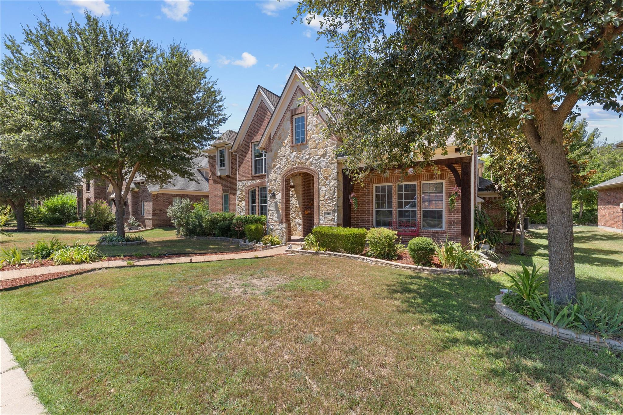 main property photo 30