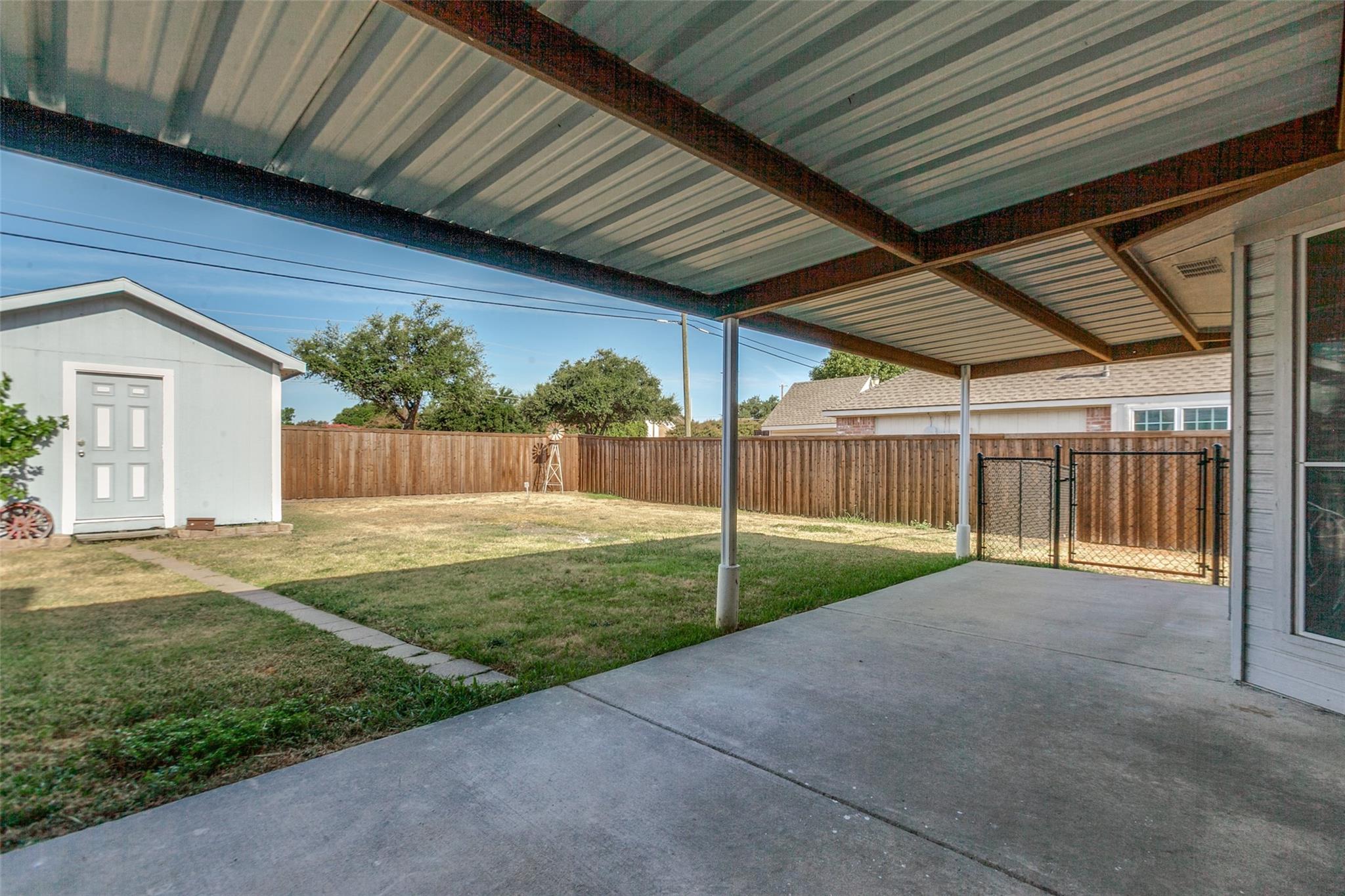 main property photo 24