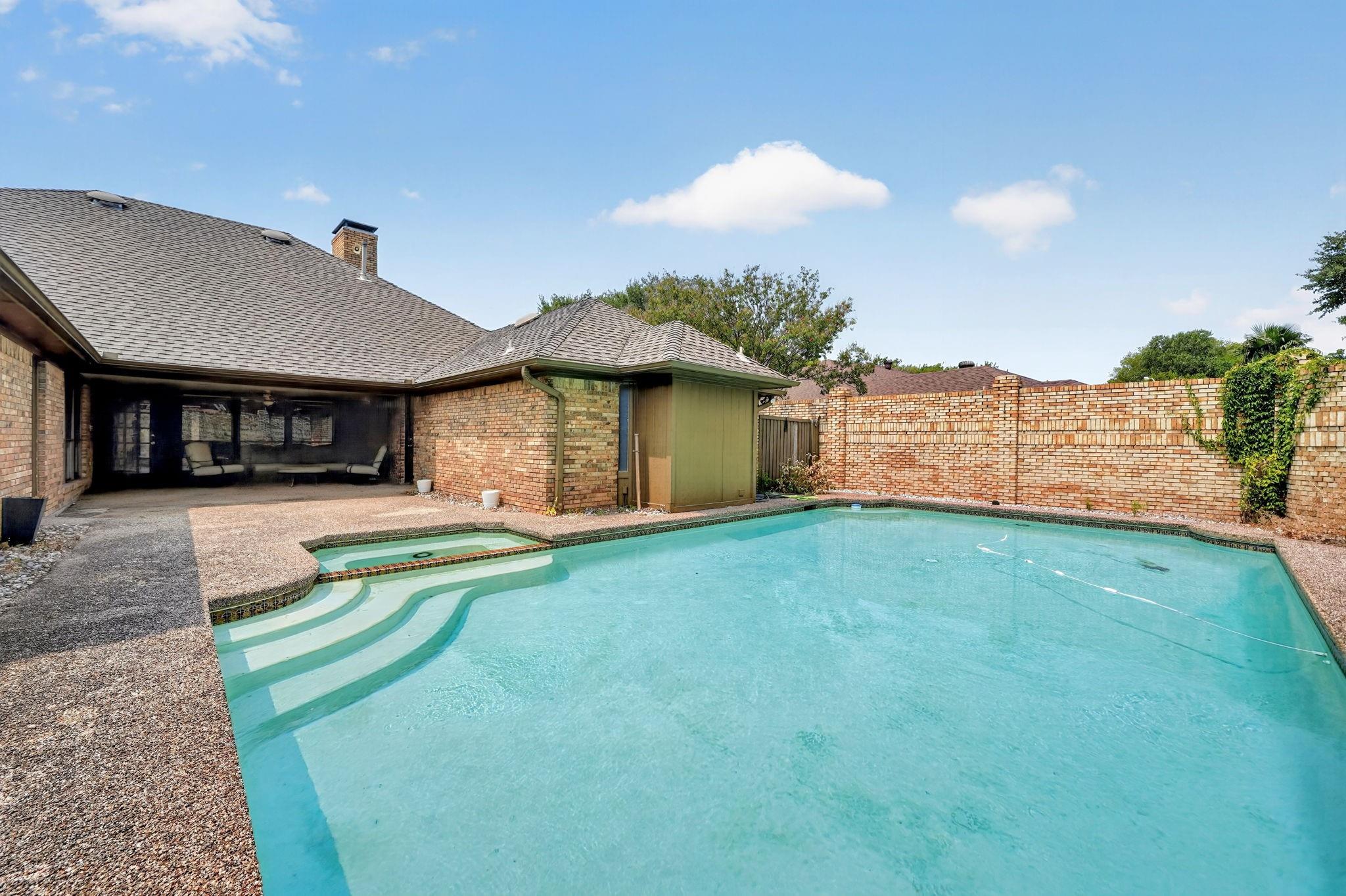 main property photo 35