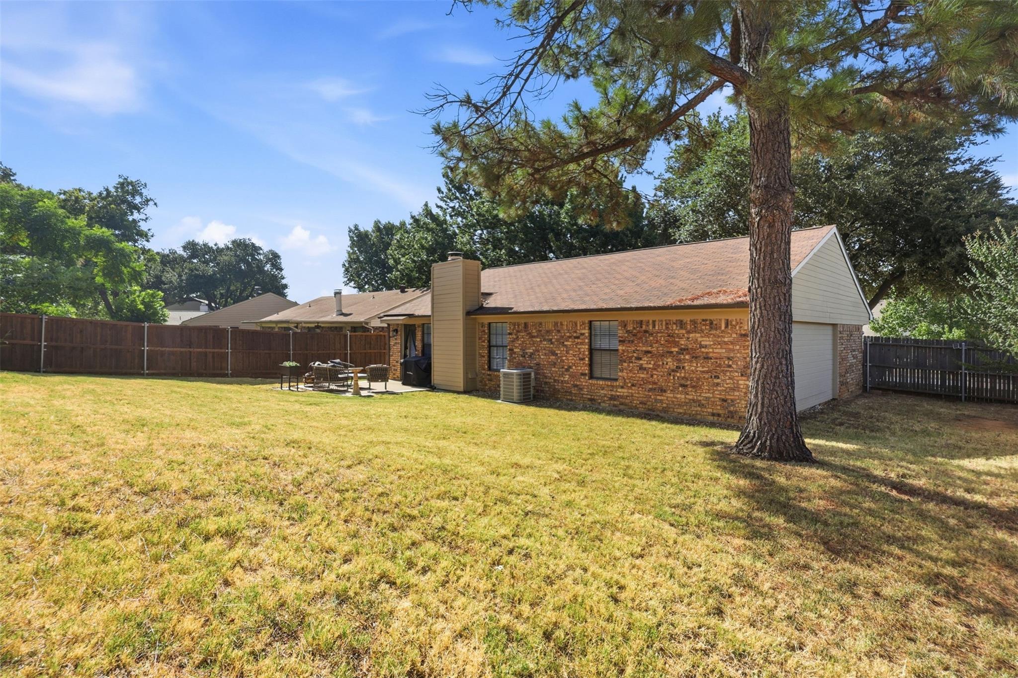 main property photo 27