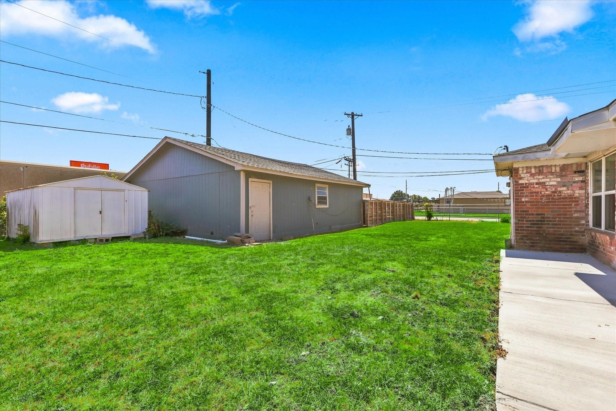 main property photo 22