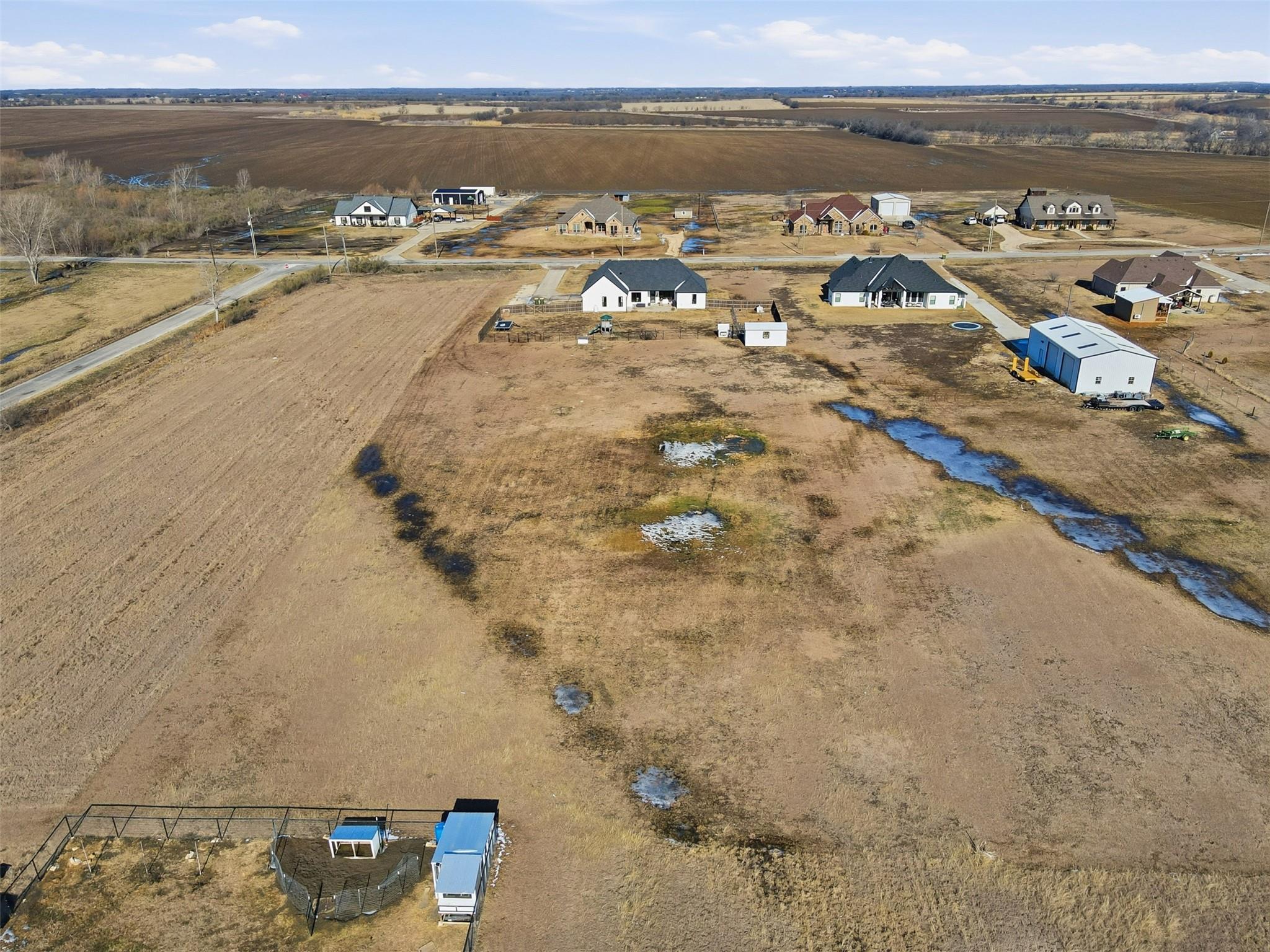 main property photo 4