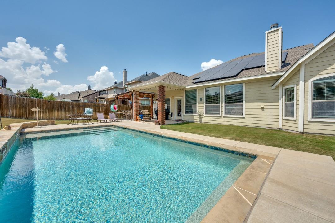 main property photo 17
