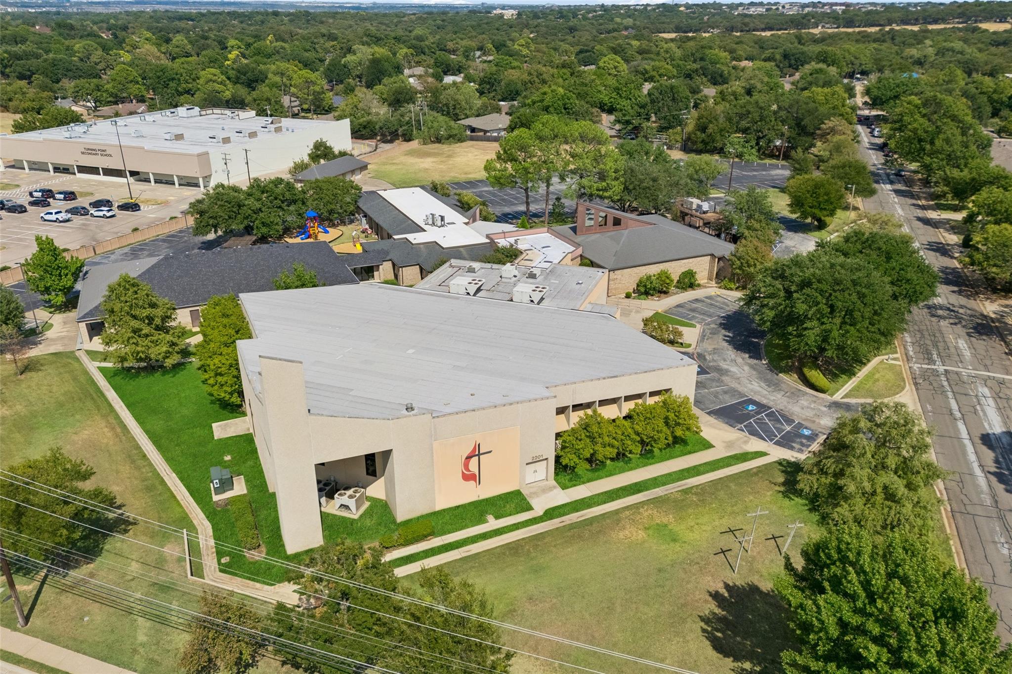 main property photo 35