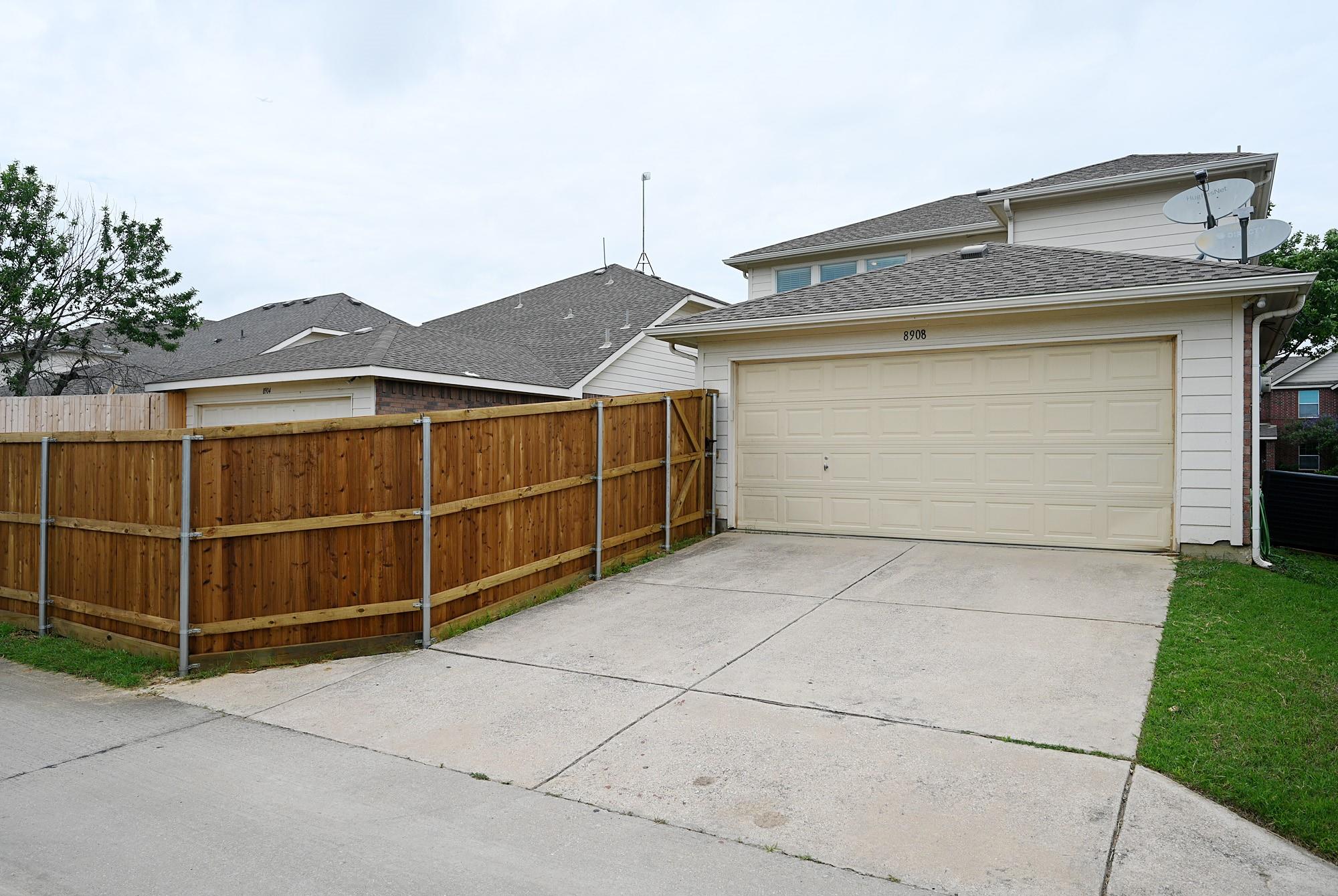 main property photo 22