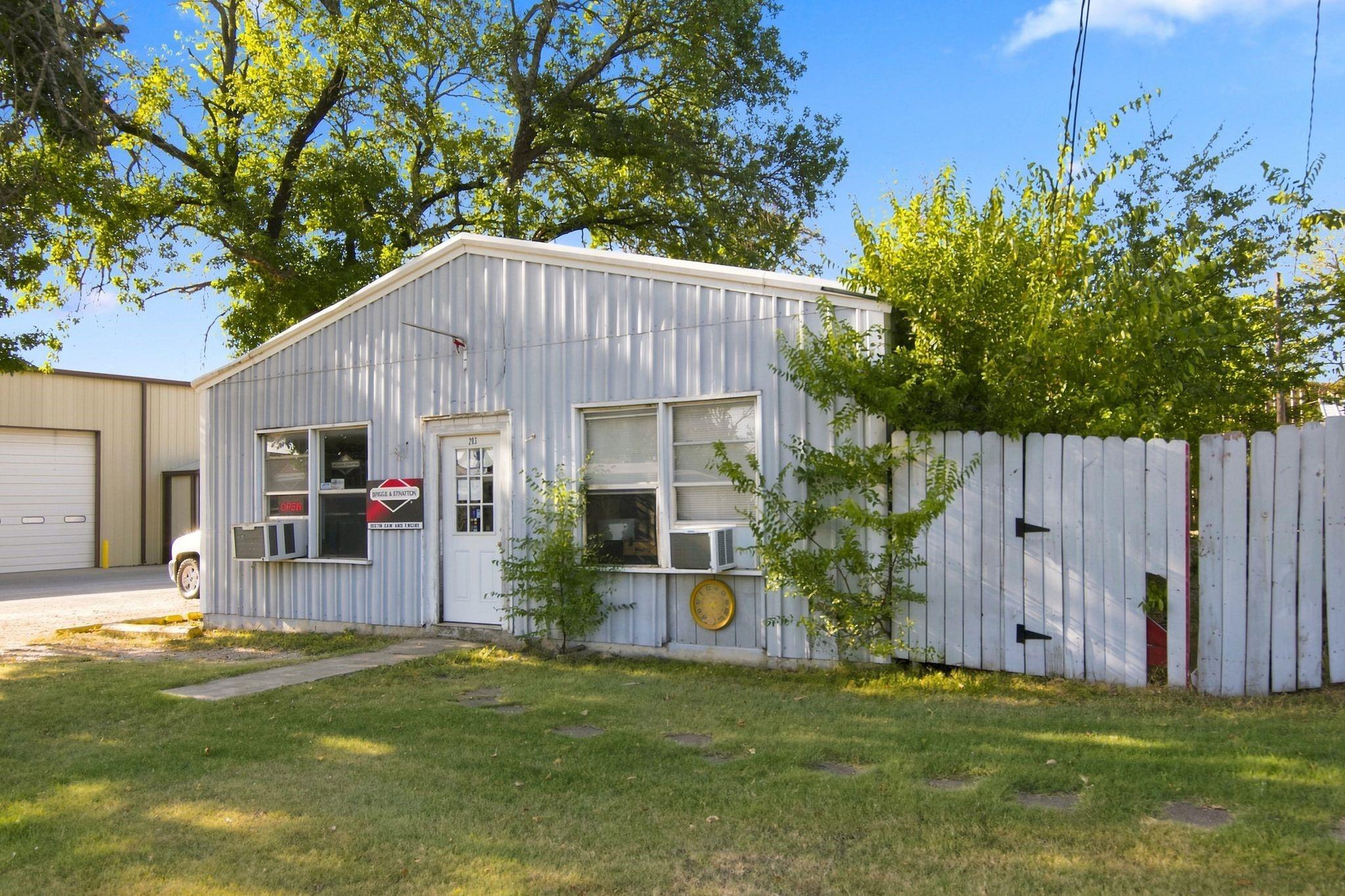 main property photo 1