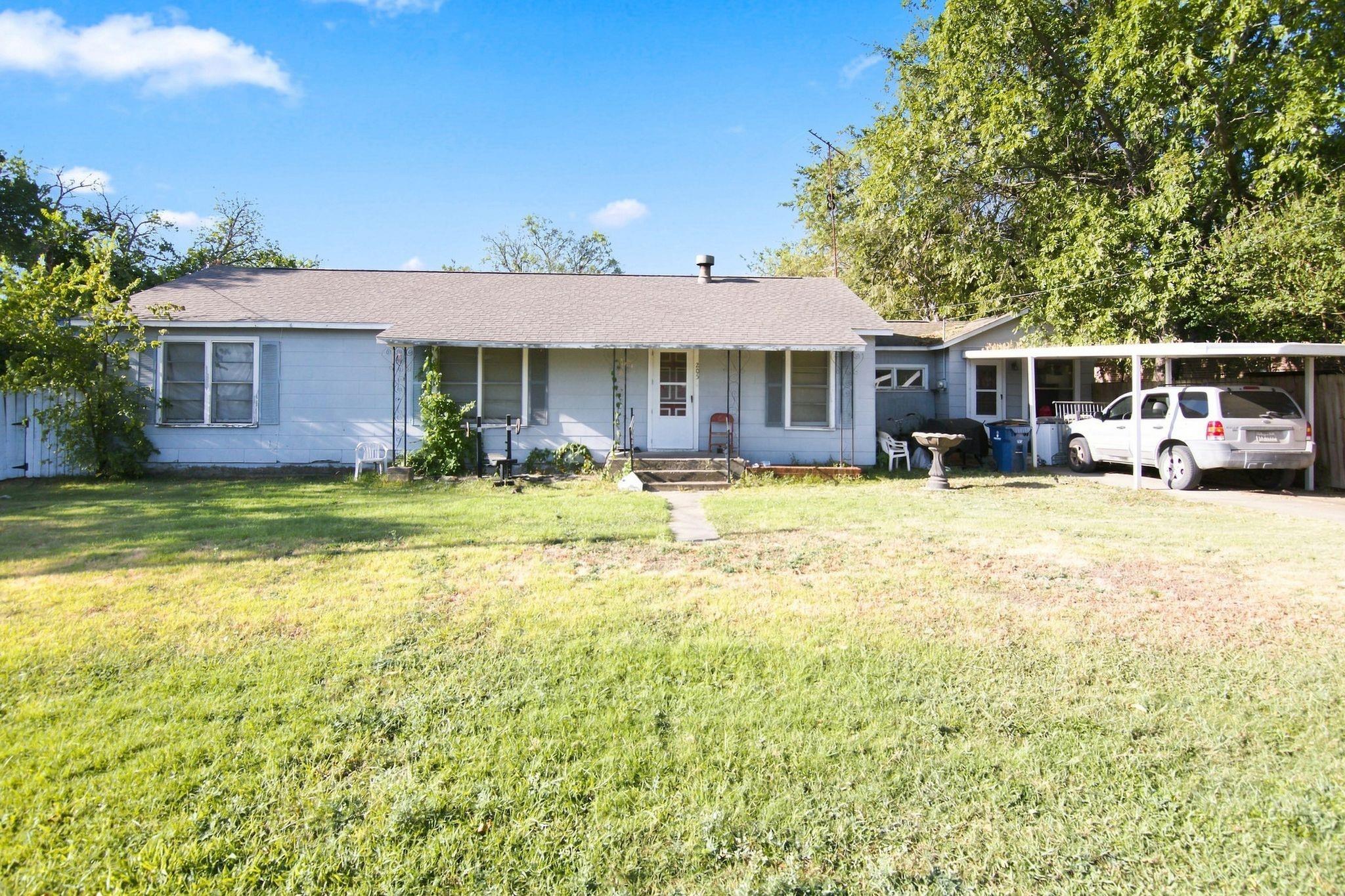 main property photo 17