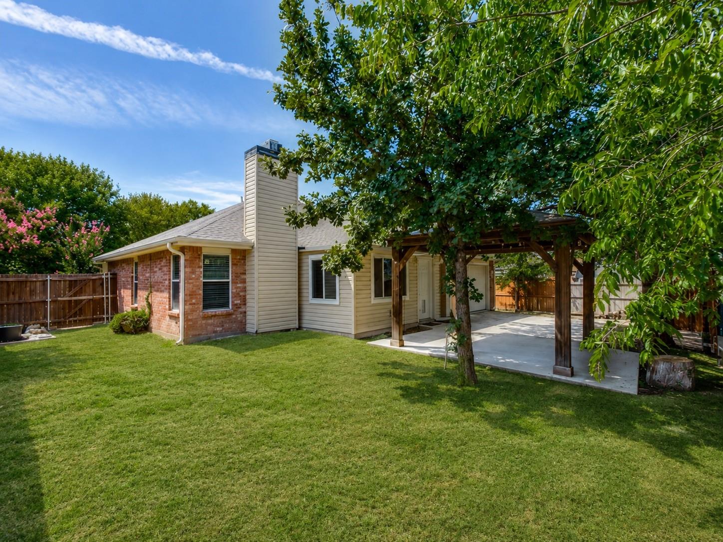 main property photo 2
