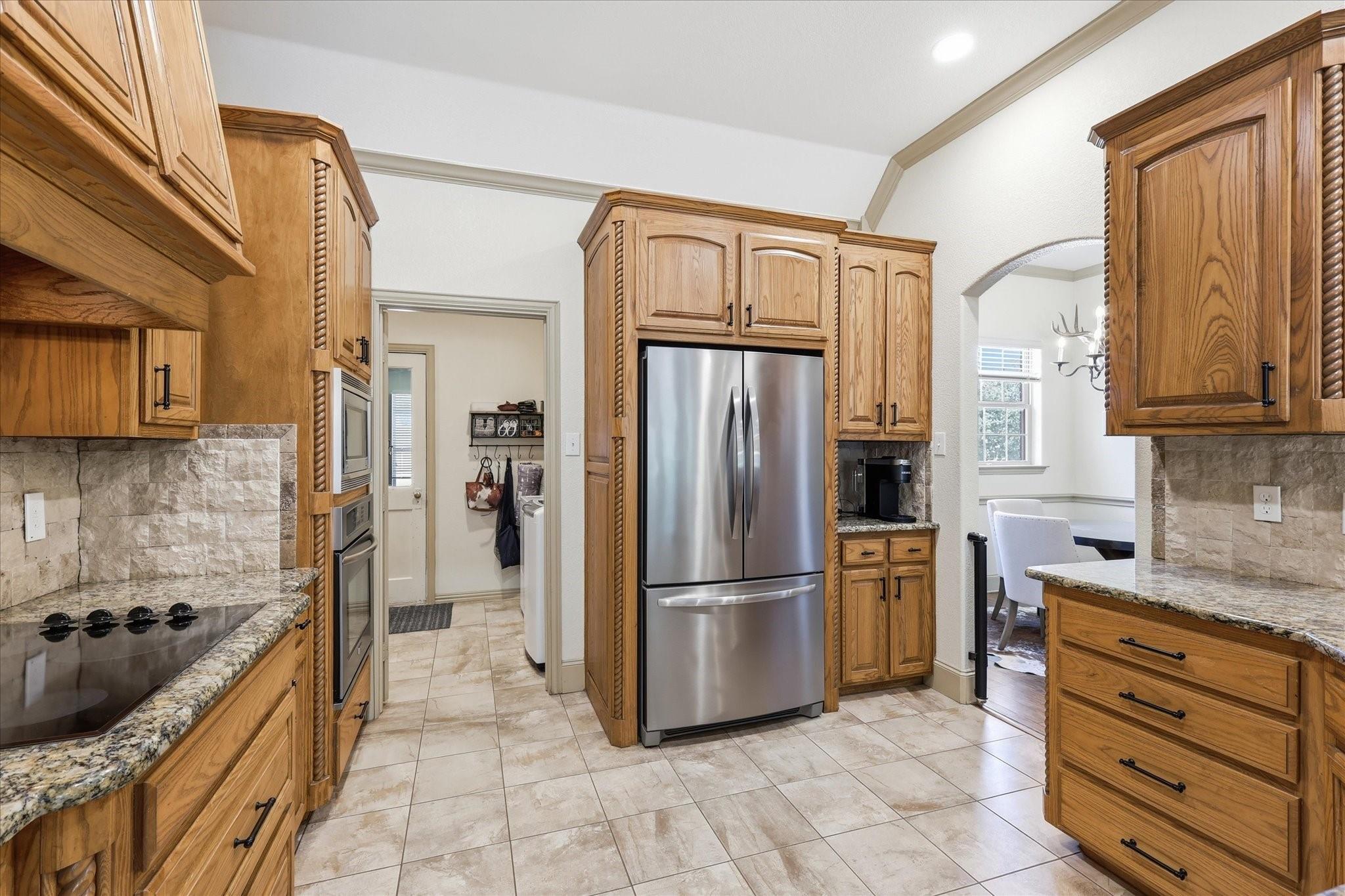 main property photo 13