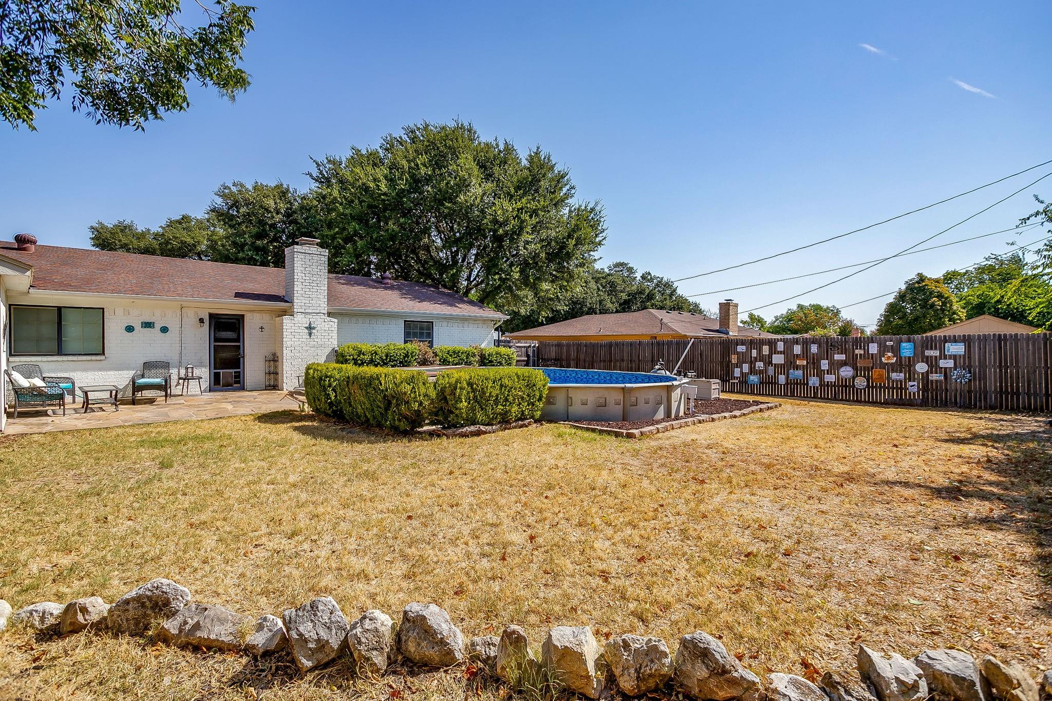main property photo 14