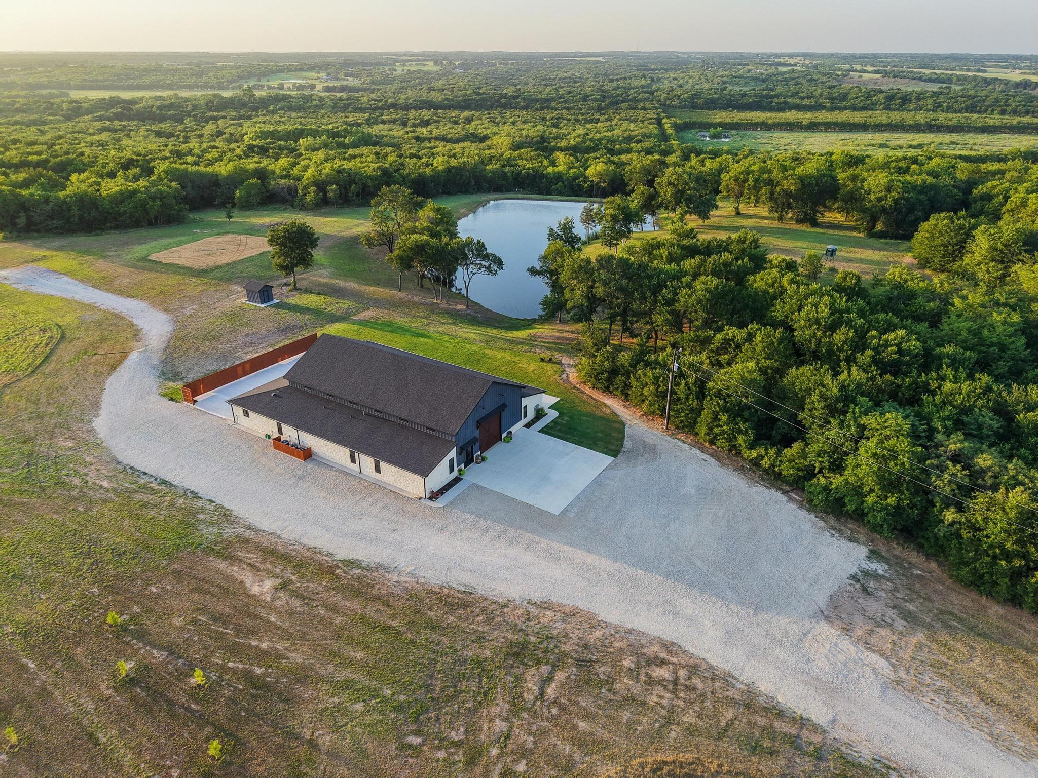 main property photo 26