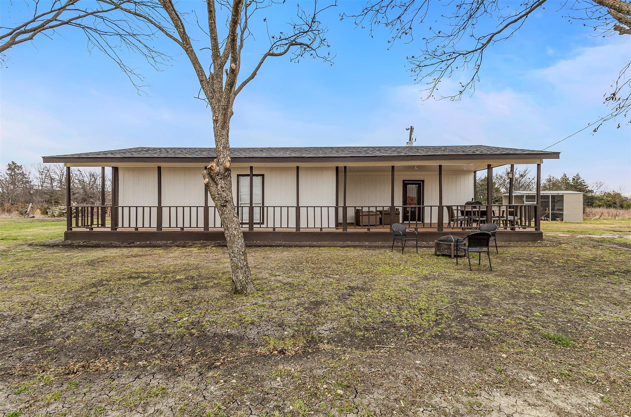 main property photo 11
