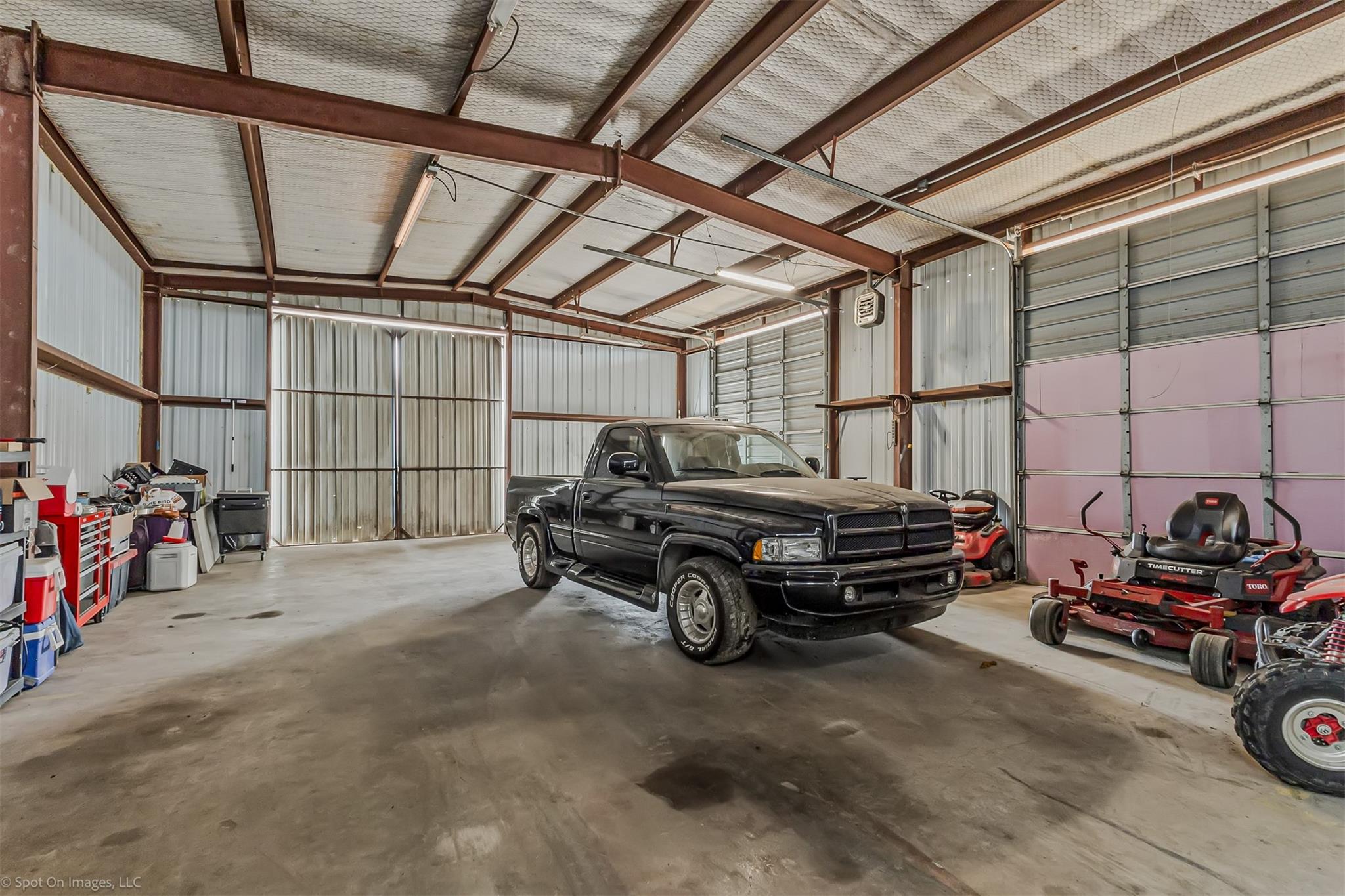 main property photo 16
