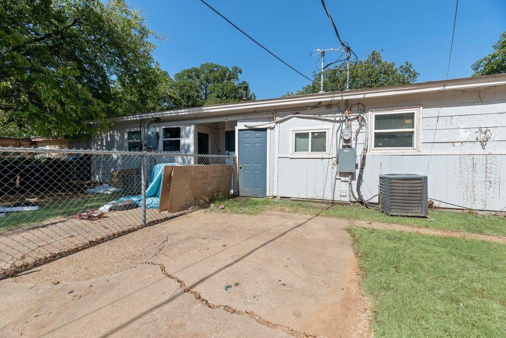 main property photo 18