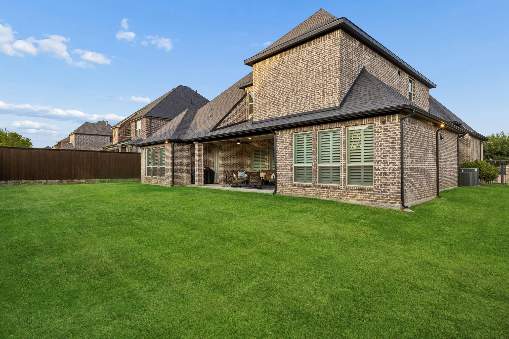 main property photo 35