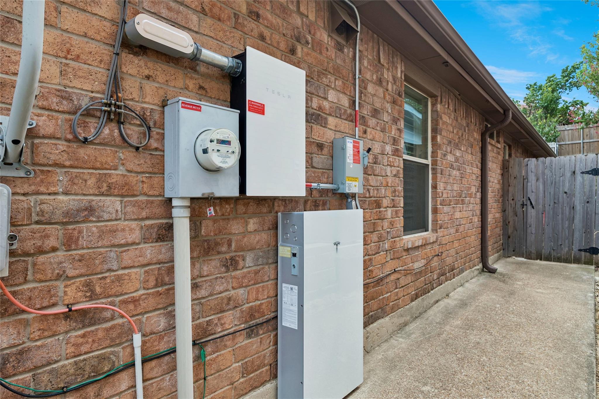 main property photo 24