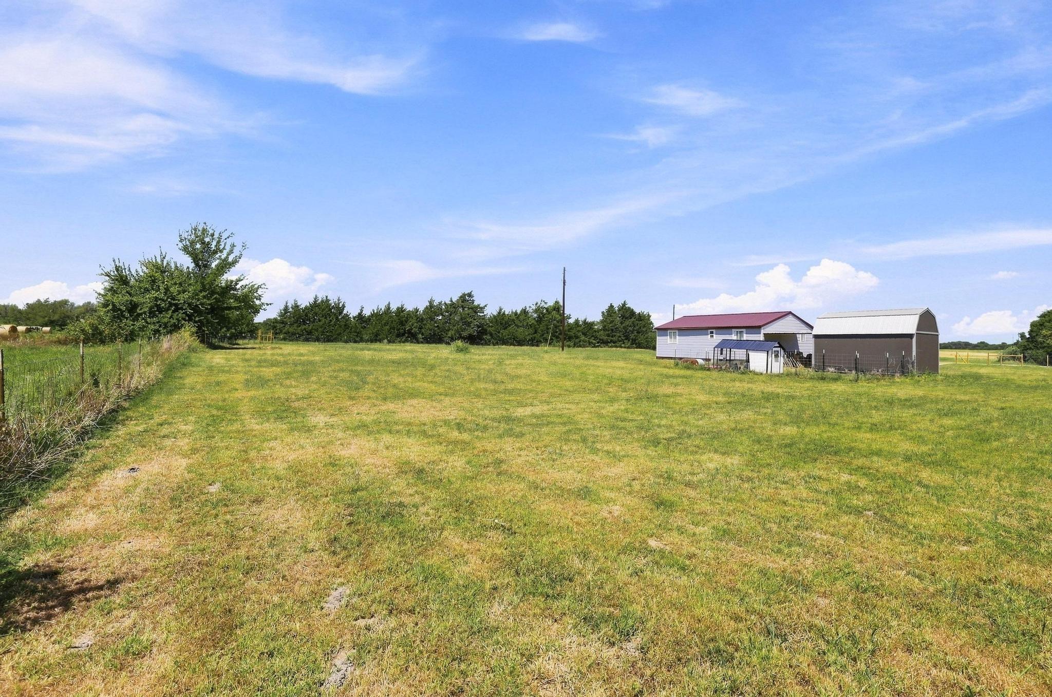 main property photo 23