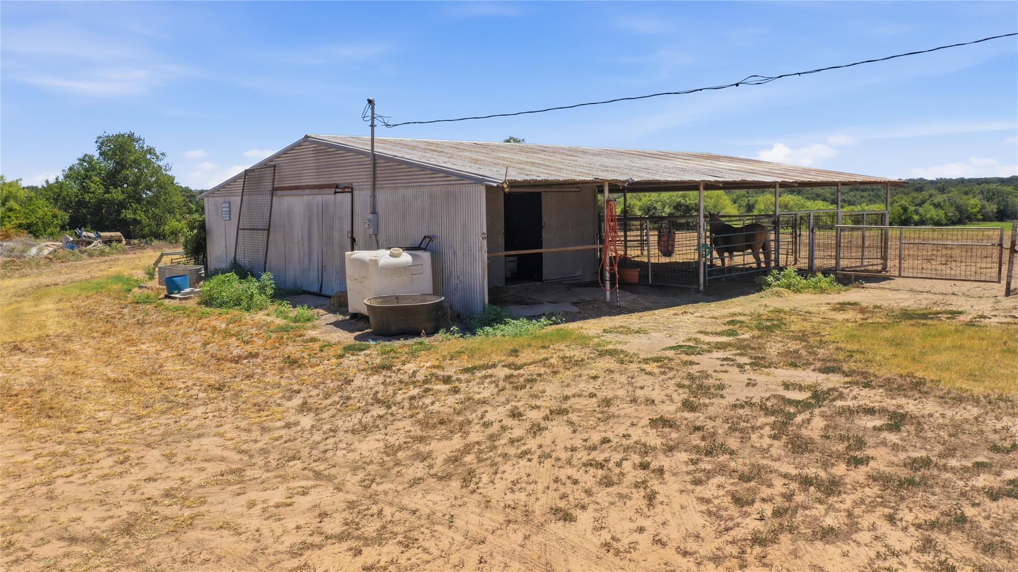 main property photo 18