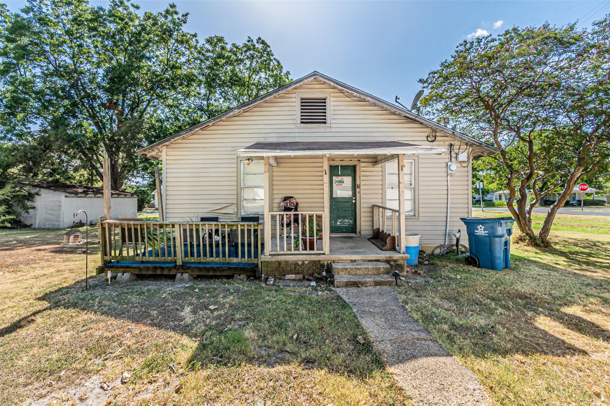 main property photo 2