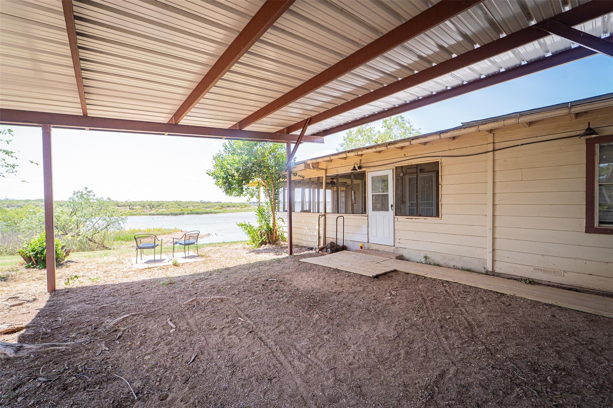 main property photo 35