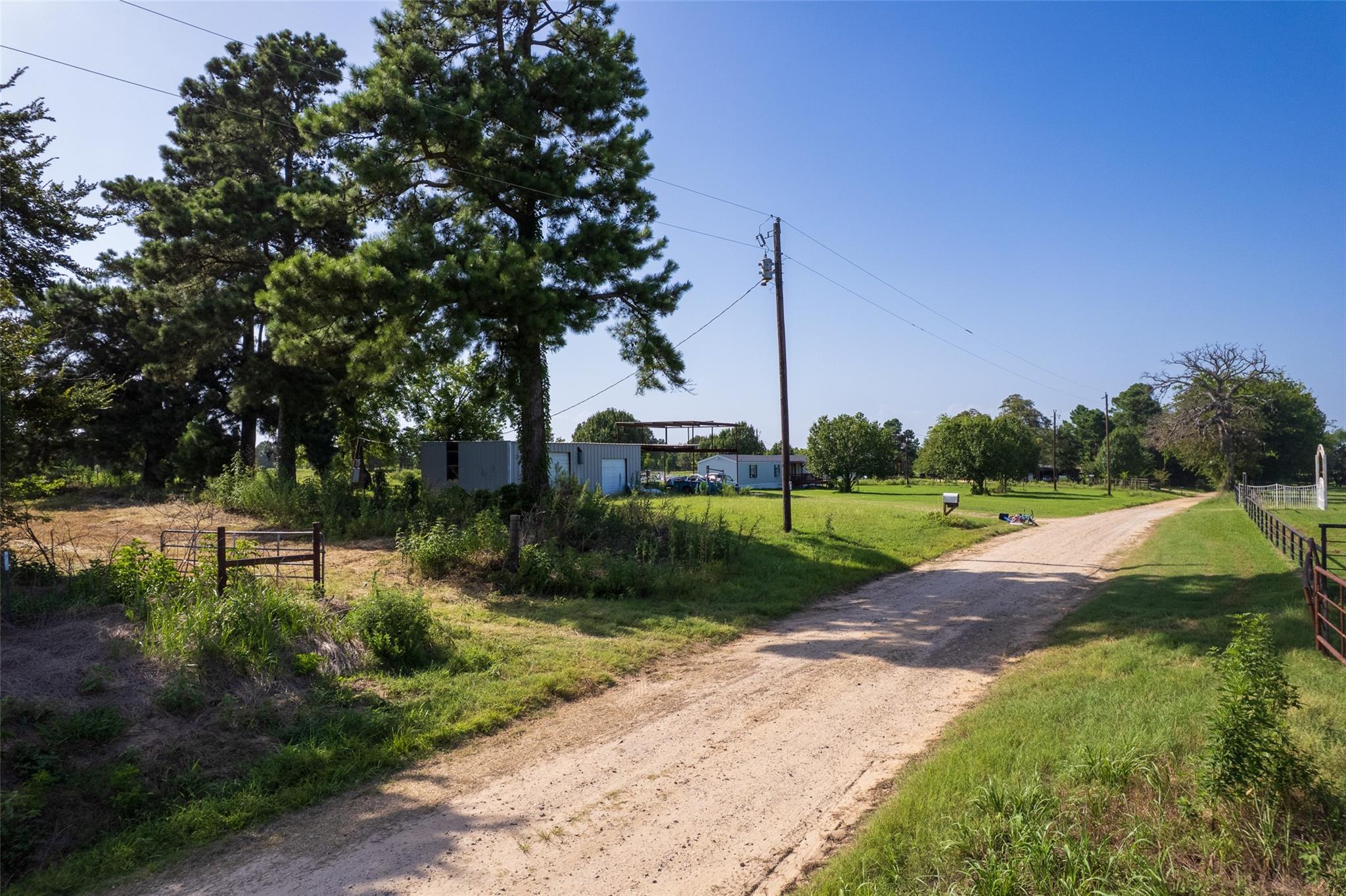 main property photo 8