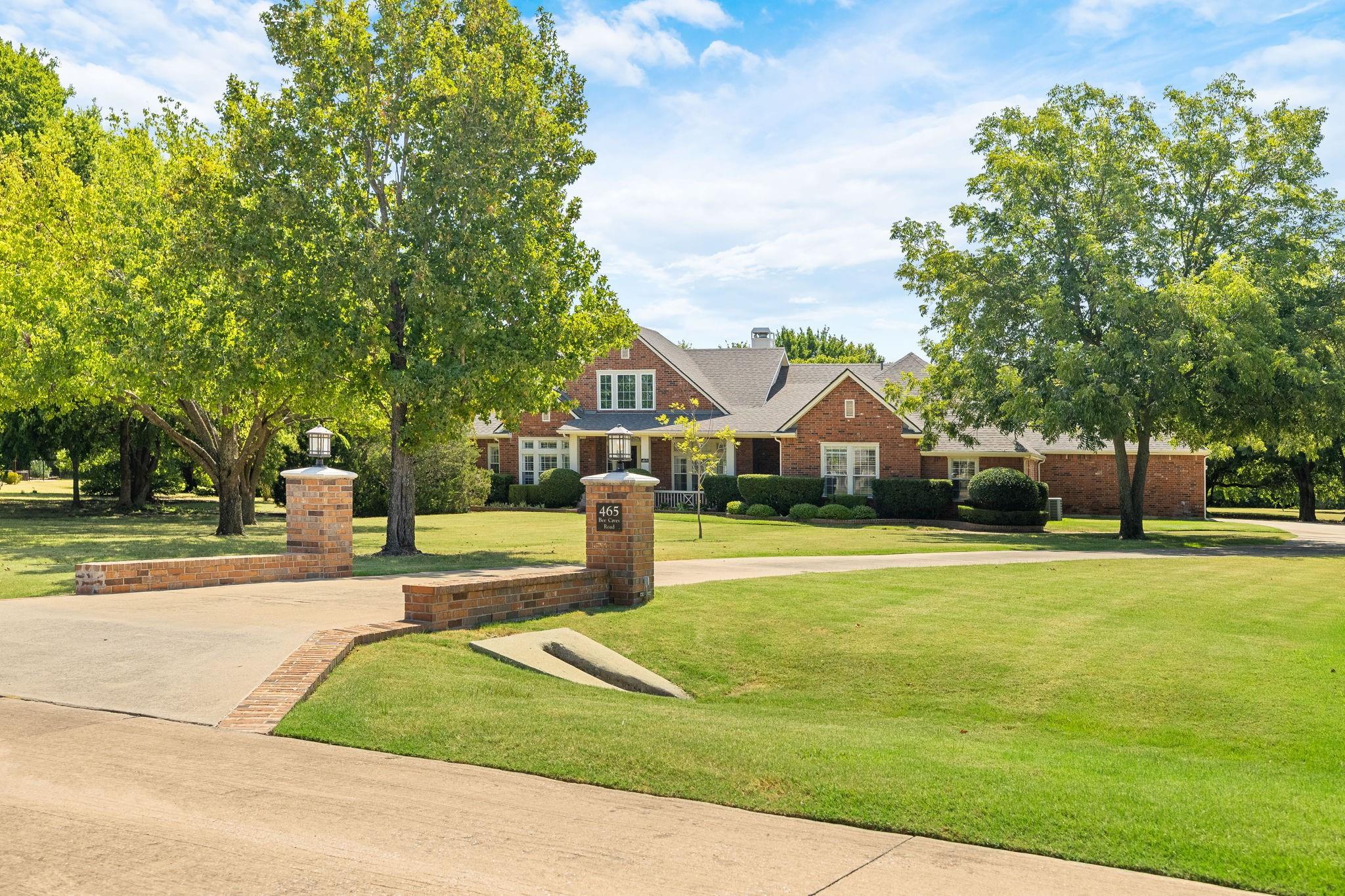 main property photo 1