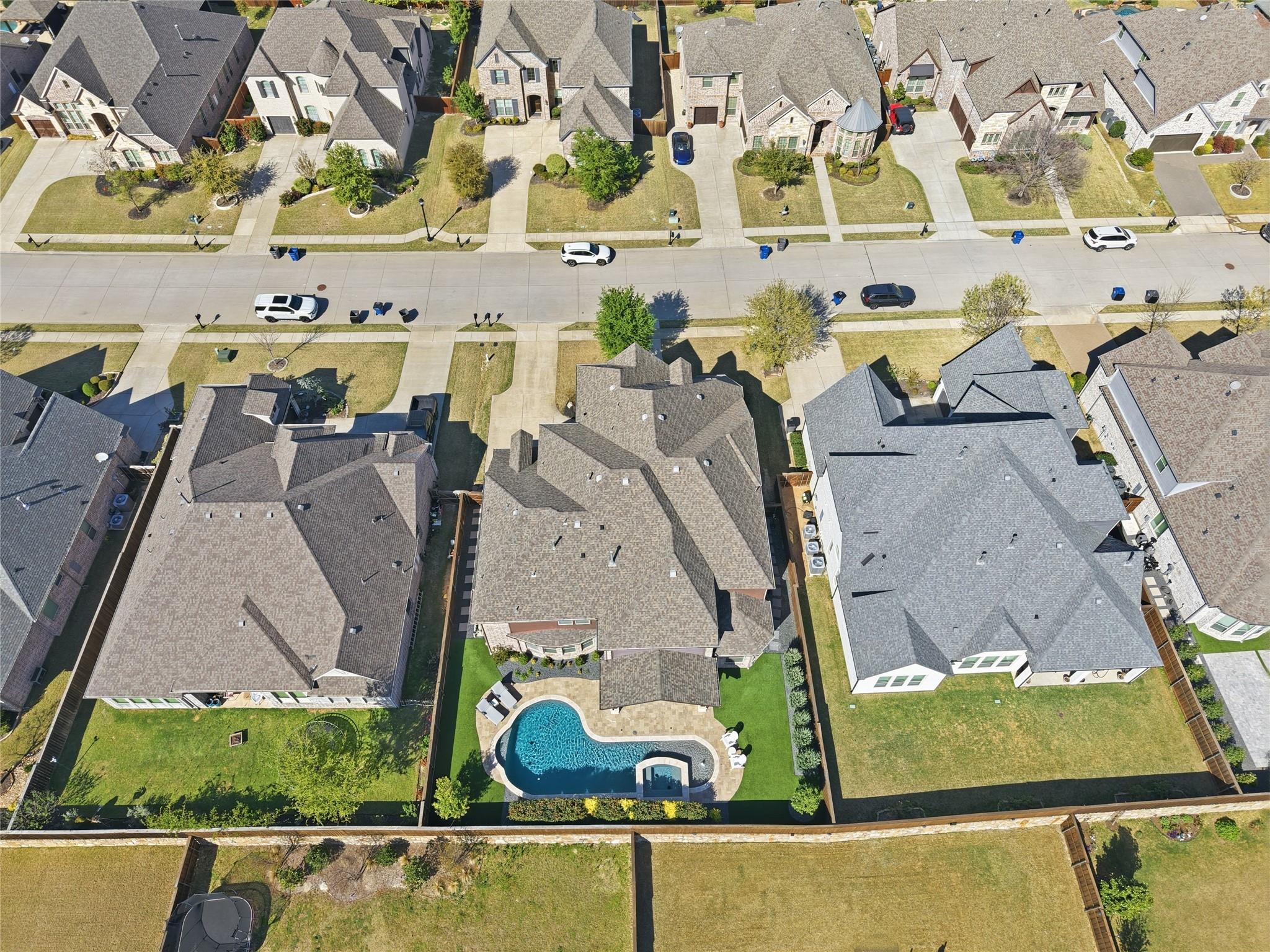 main property photo 39
