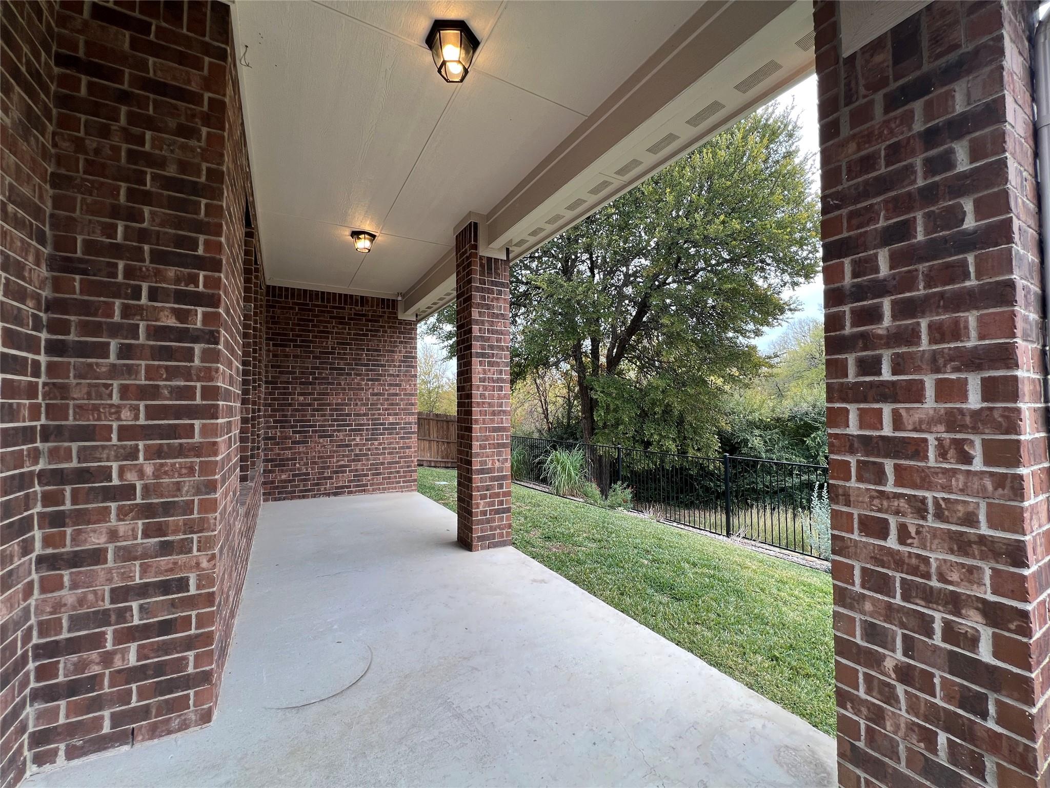 main property photo 26