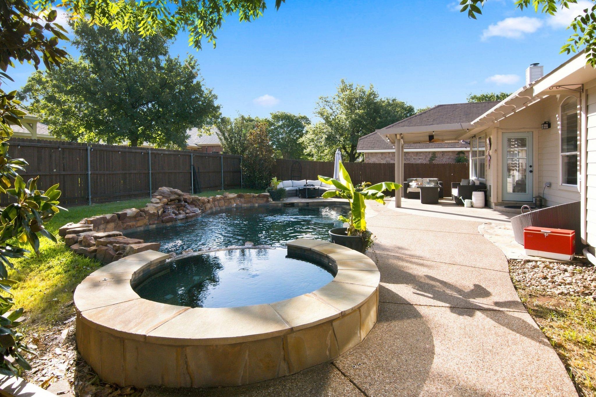 main property photo 33