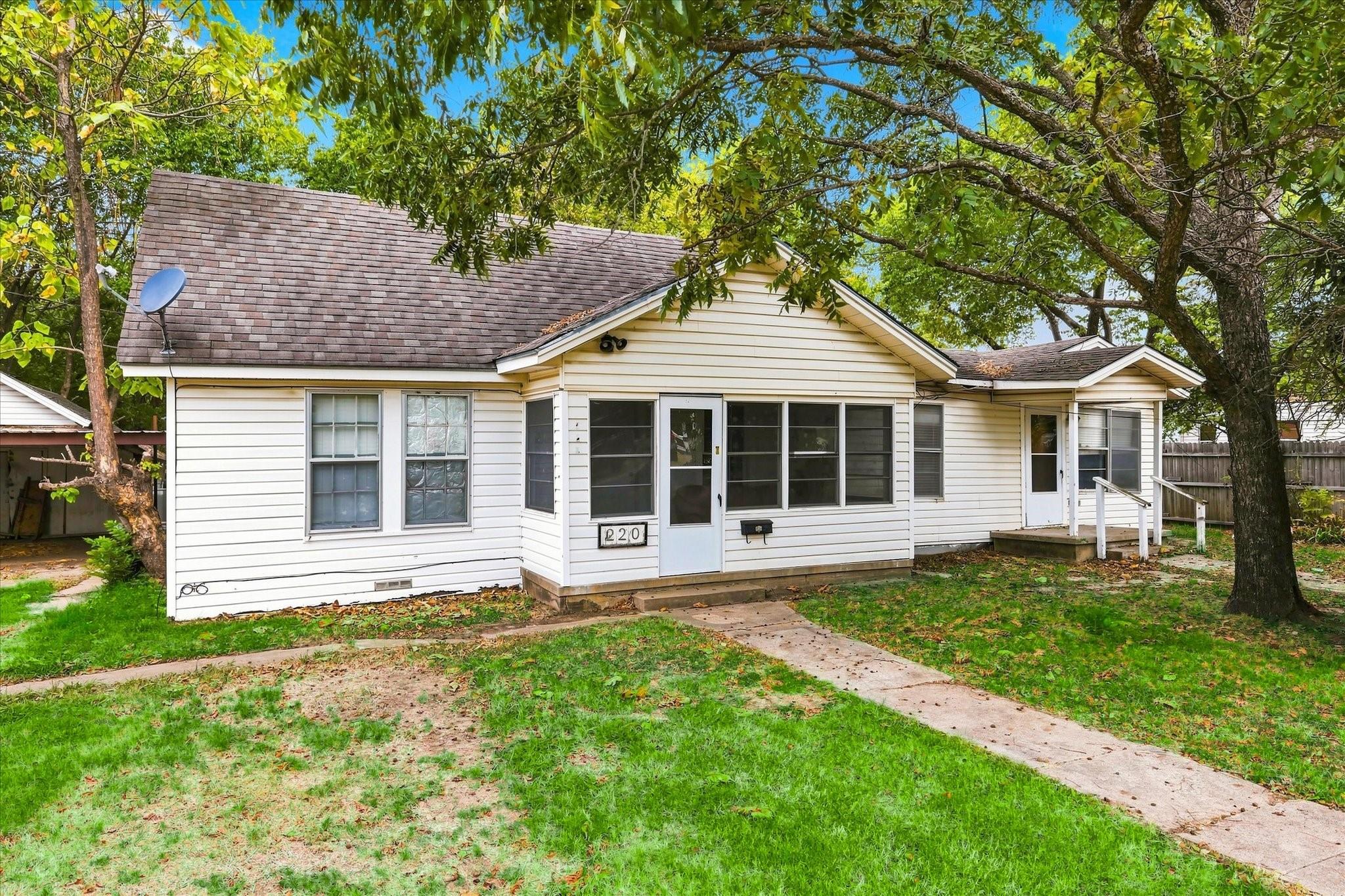 main property photo 21