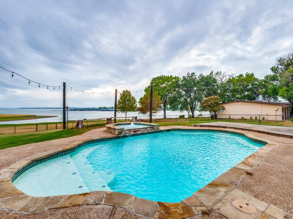 main property photo 18