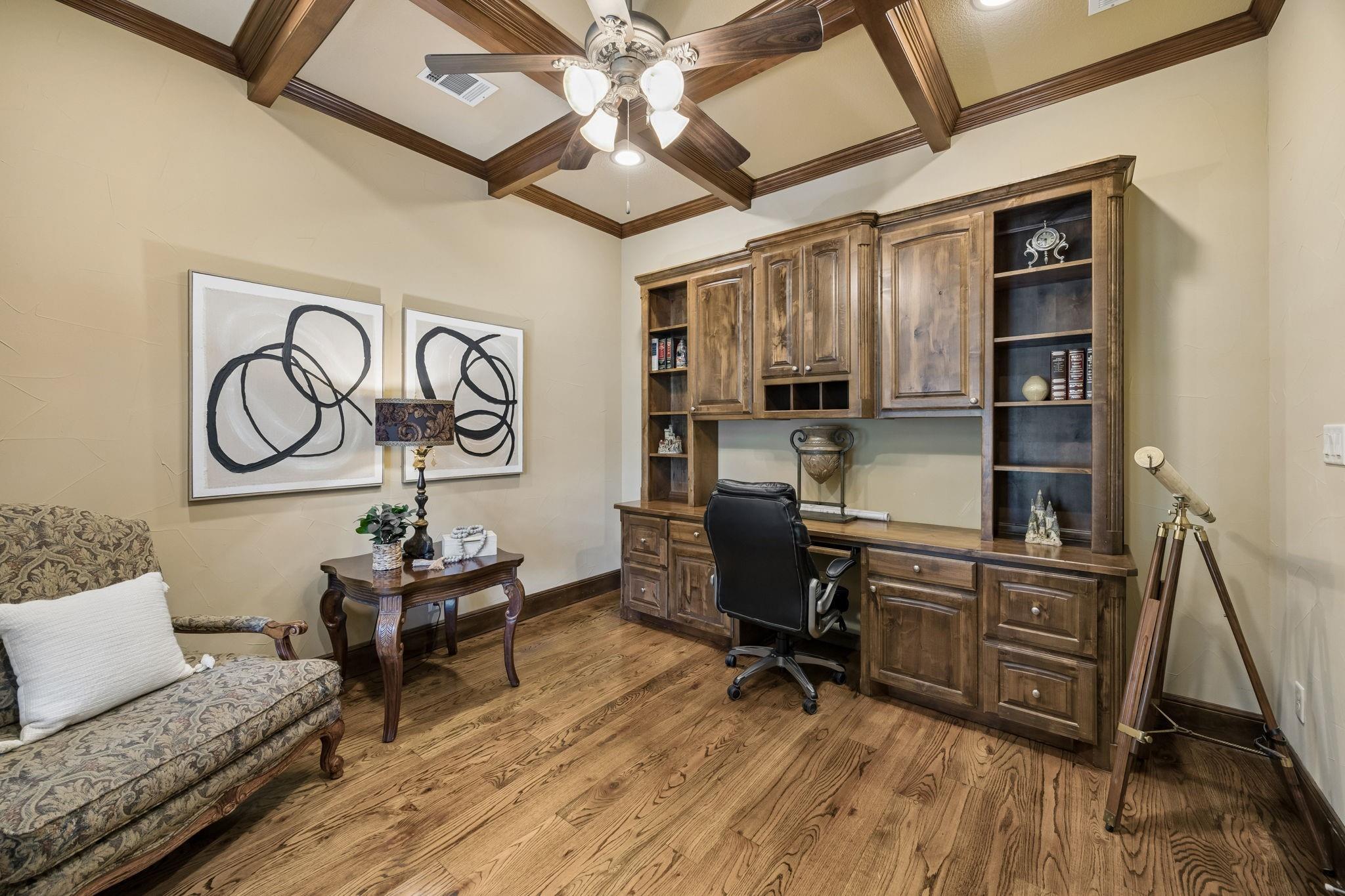 main property photo 17