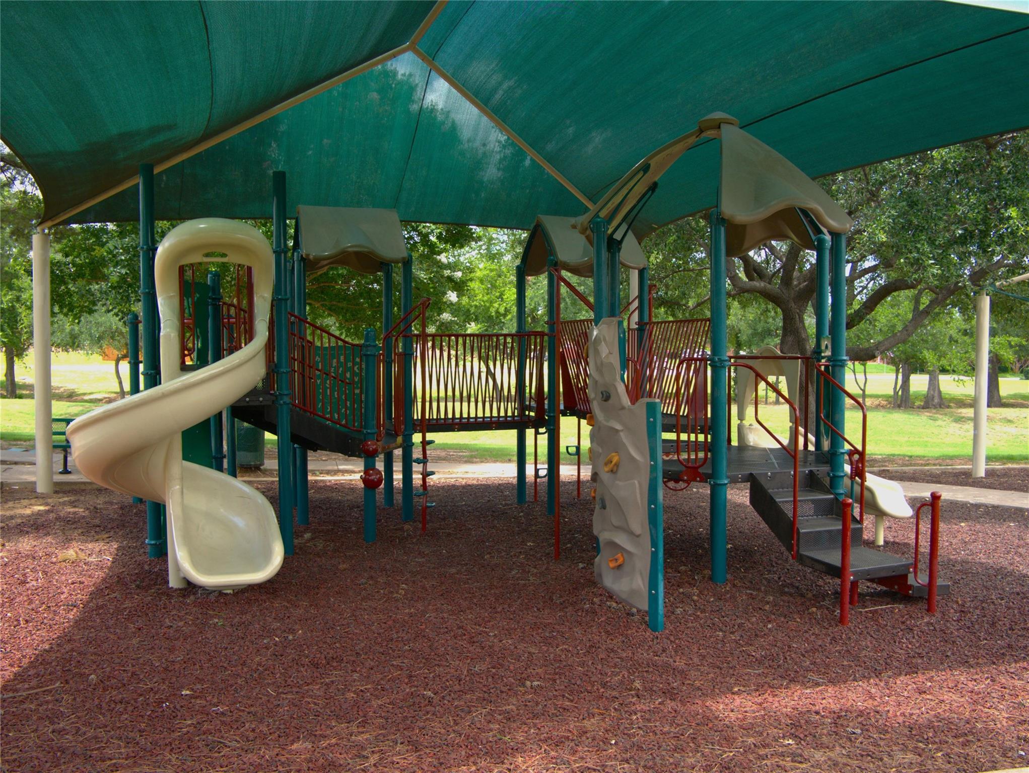 main property photo 36