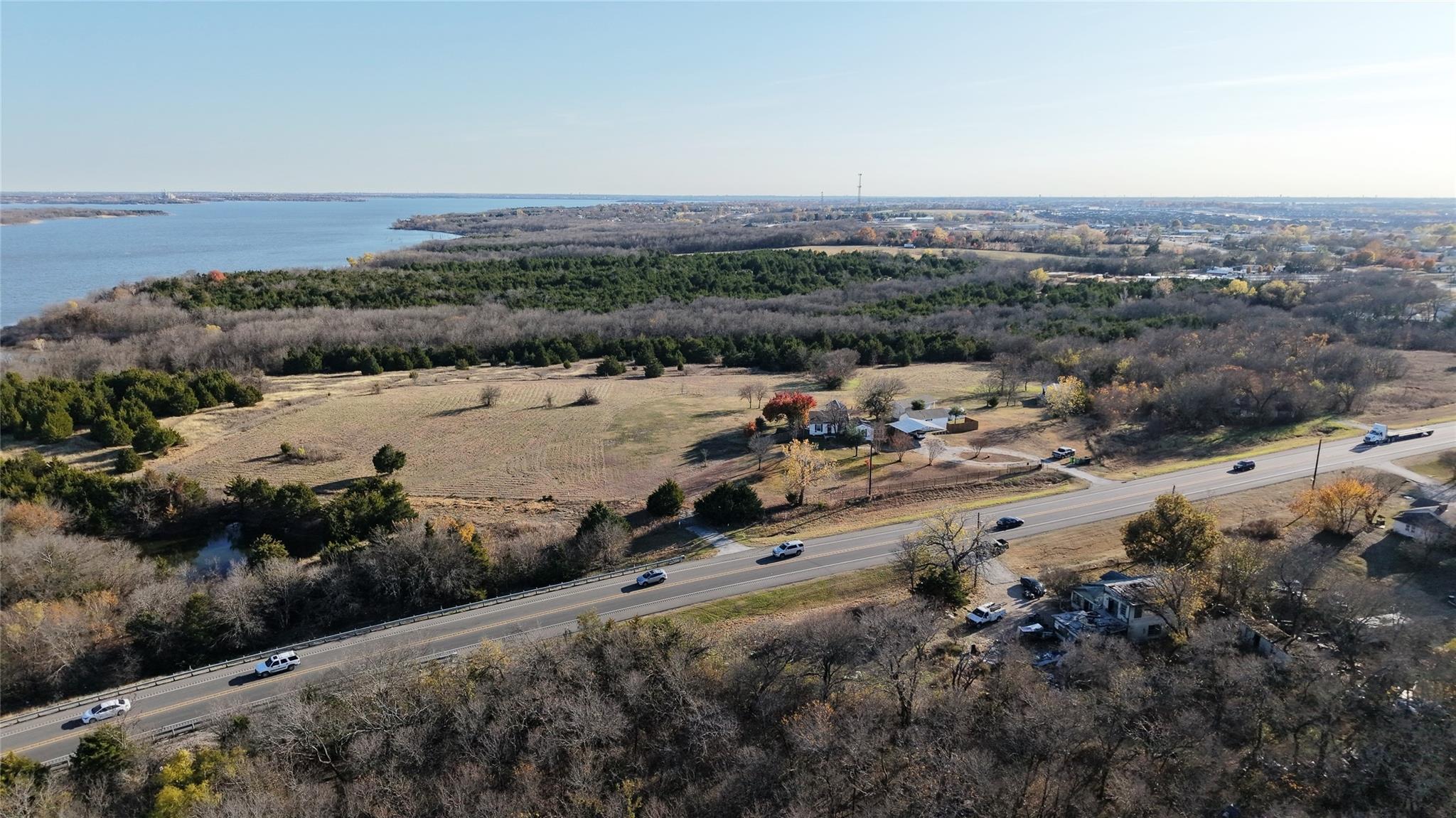 main property photo 5