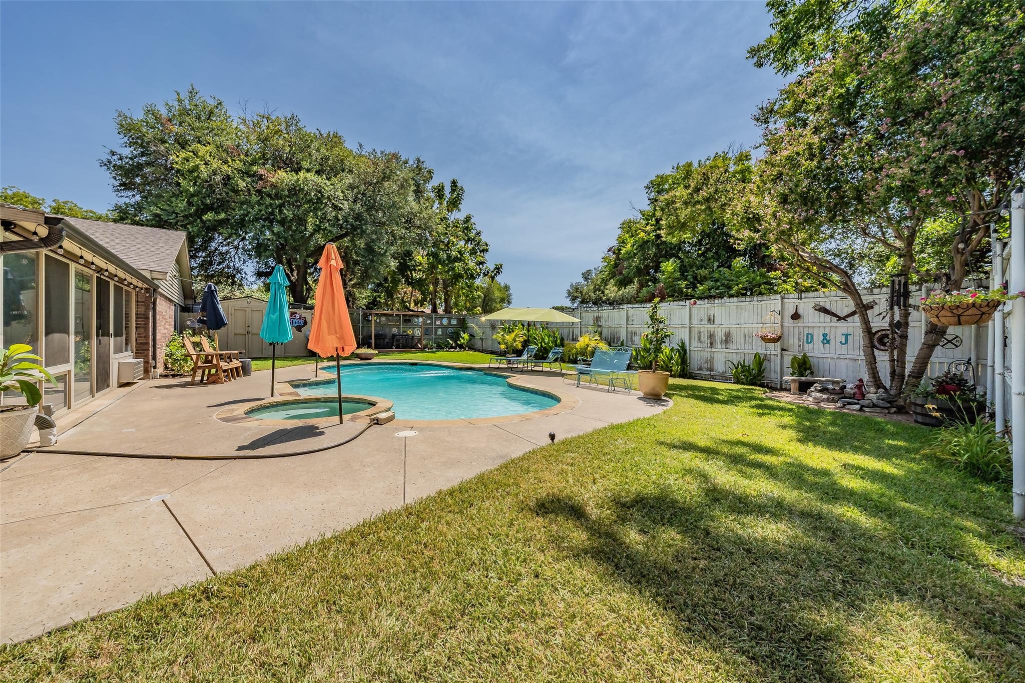 main property photo 29