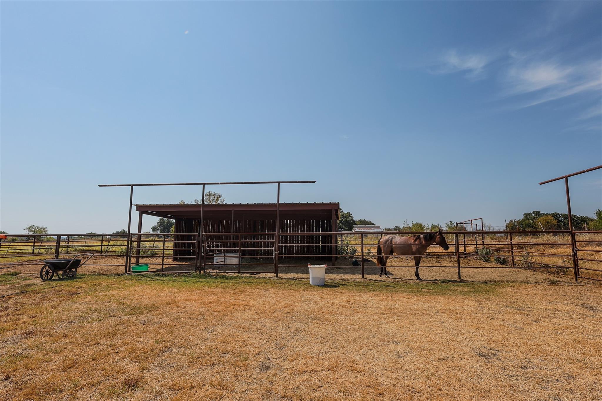 main property photo 25