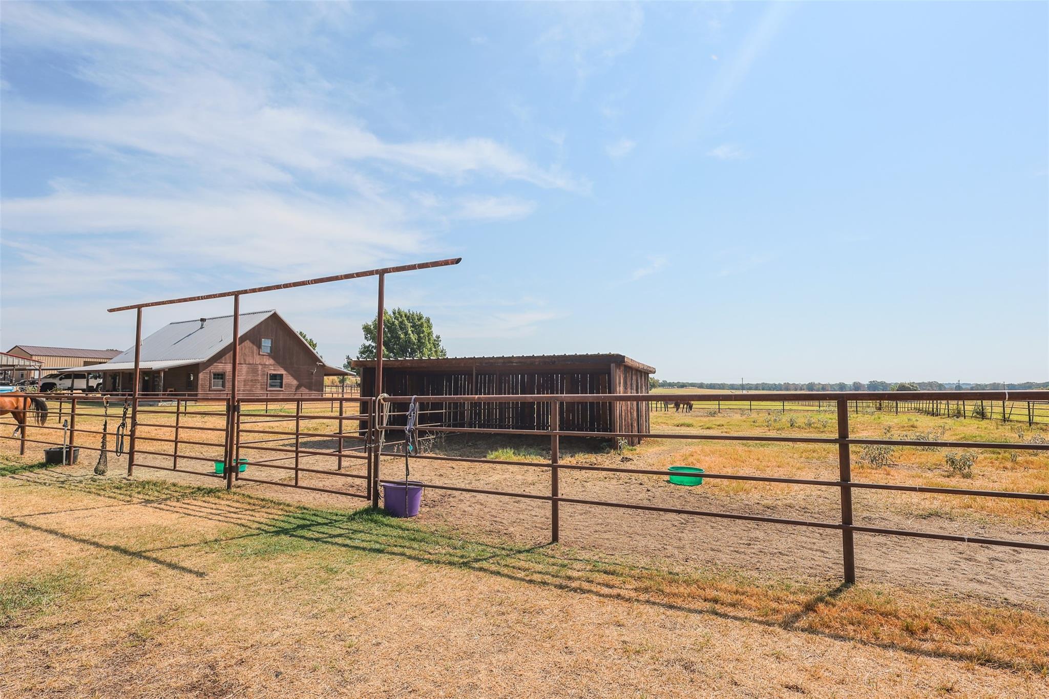 main property photo 26
