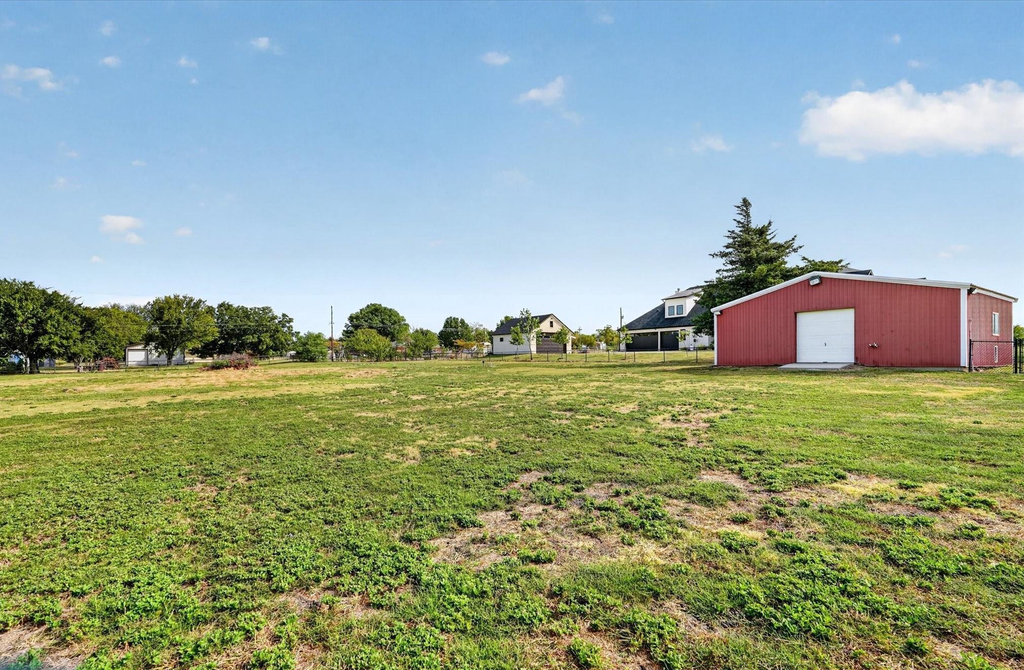 main property photo 31