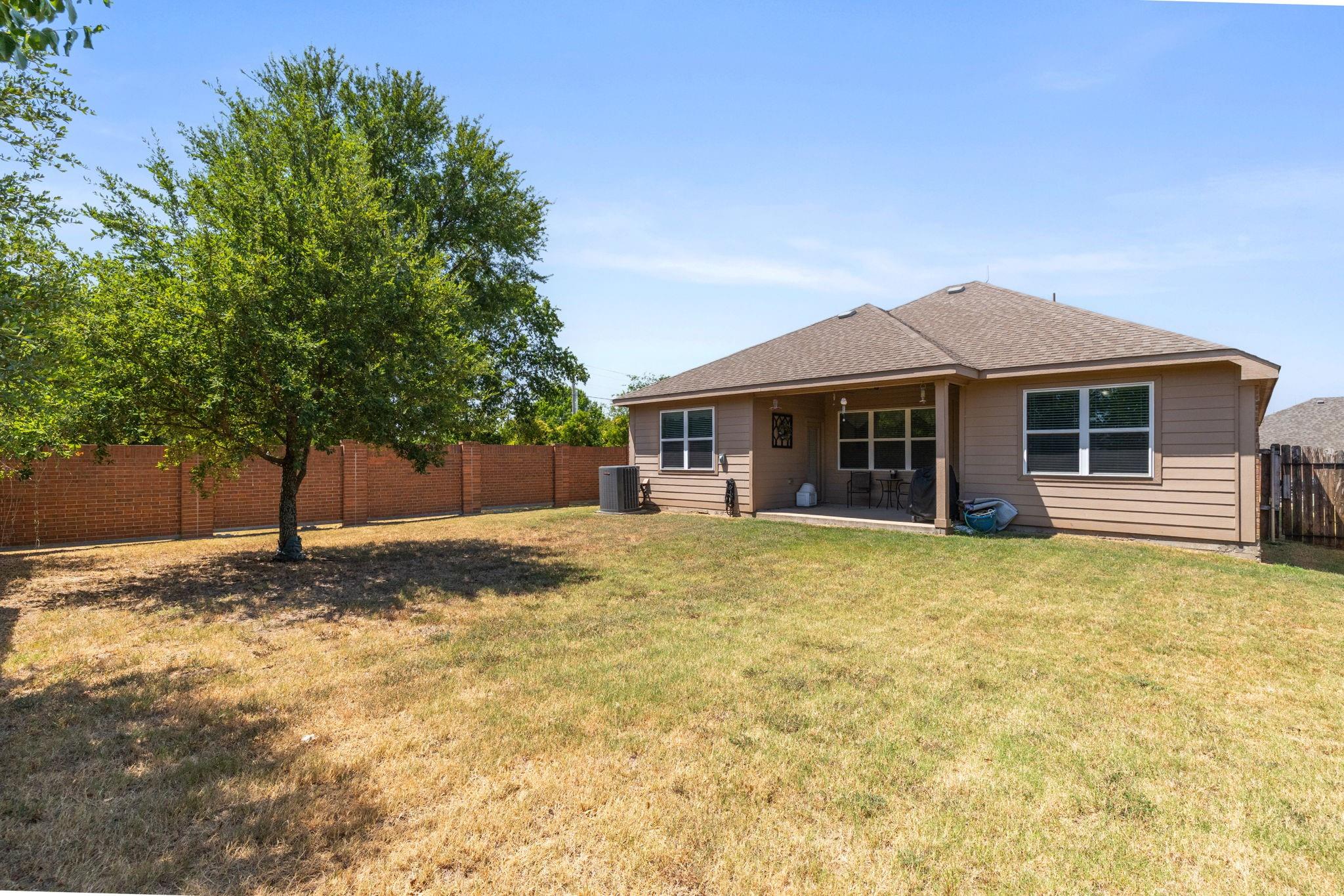 main property photo 18