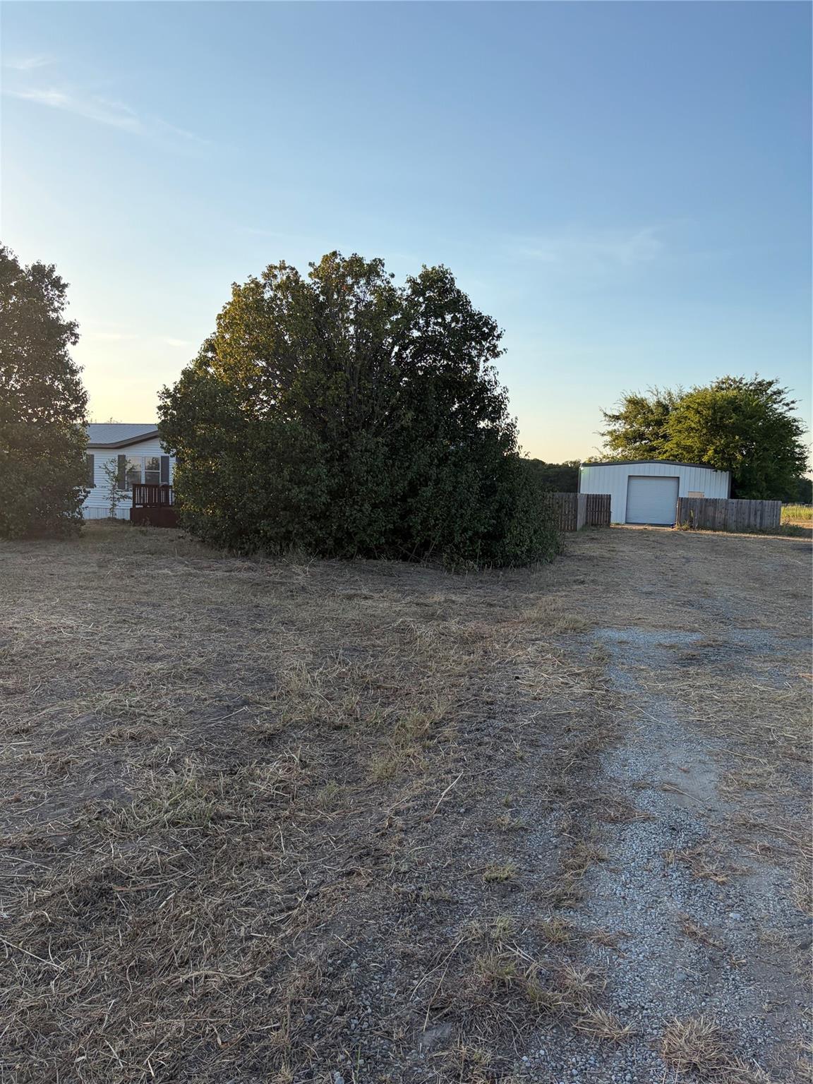 main property photo 20