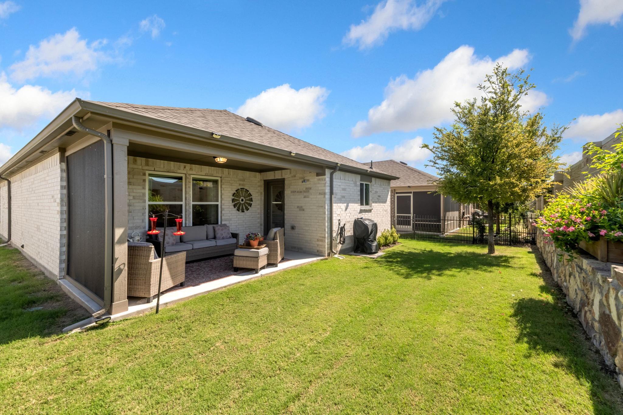 main property photo 13