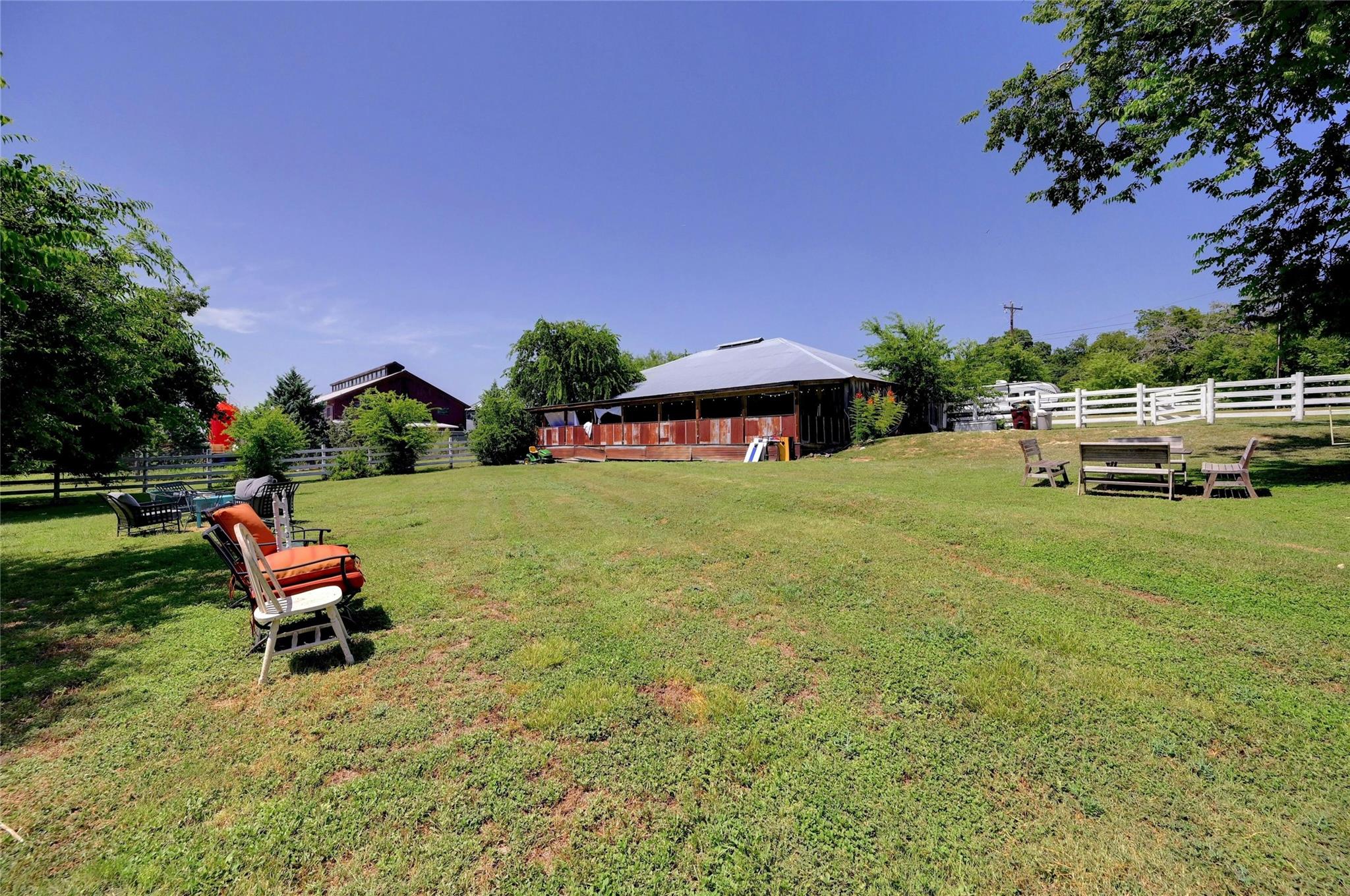 main property photo 21