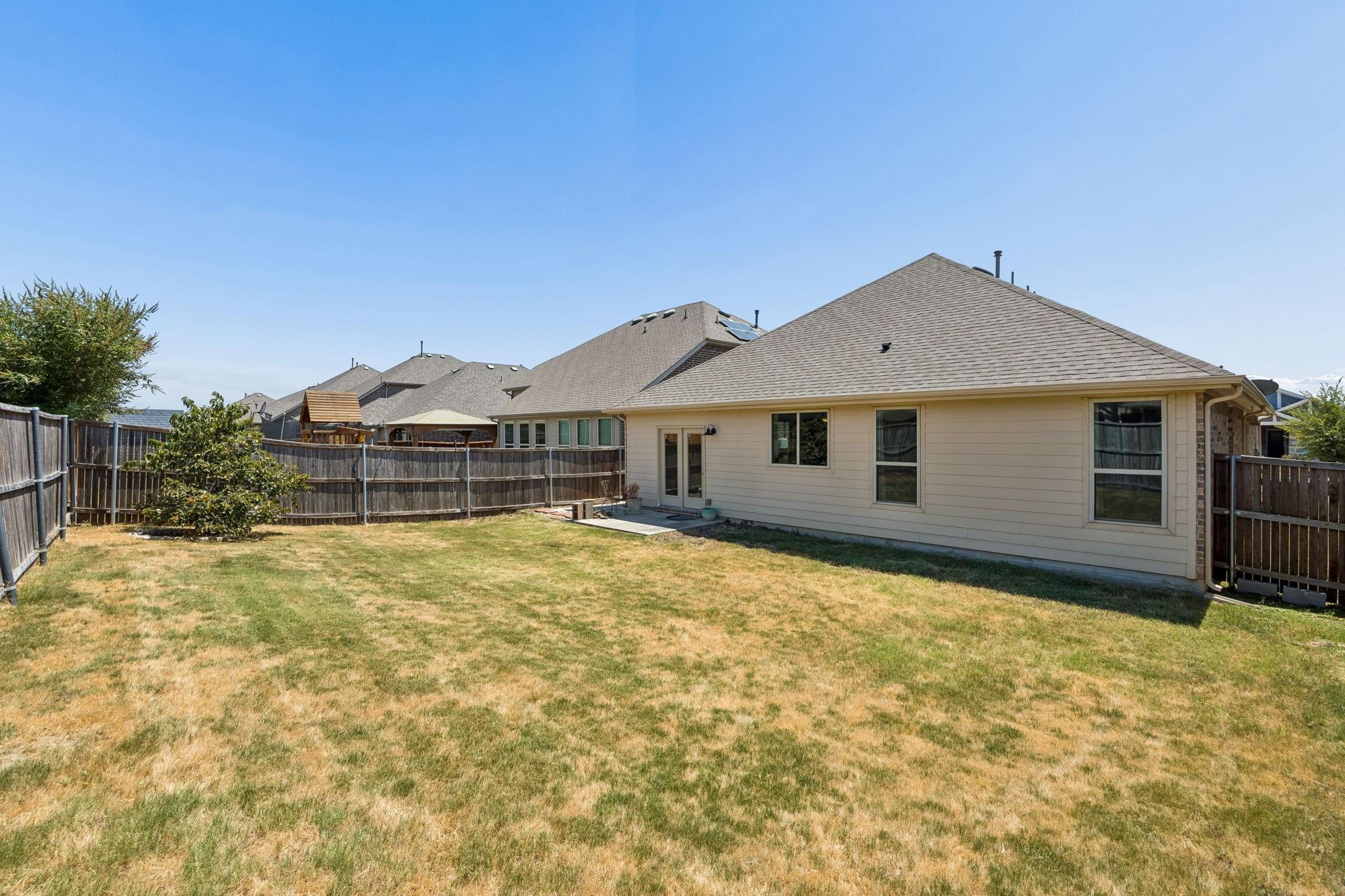 main property photo 24