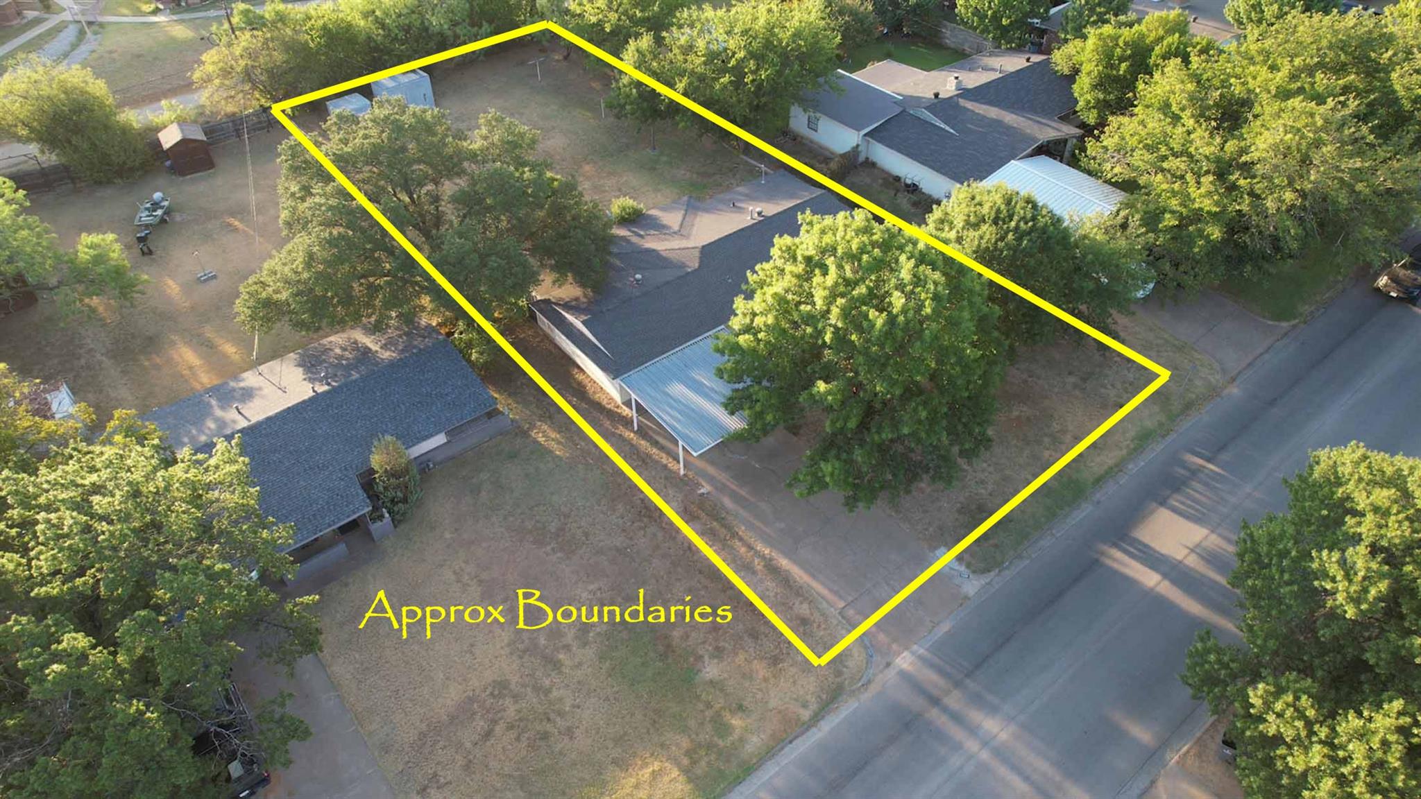 main property photo 34