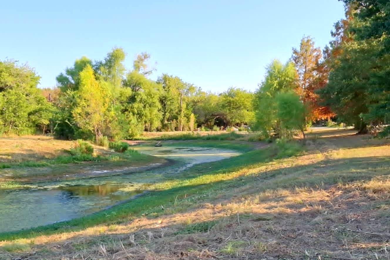 main property photo 22