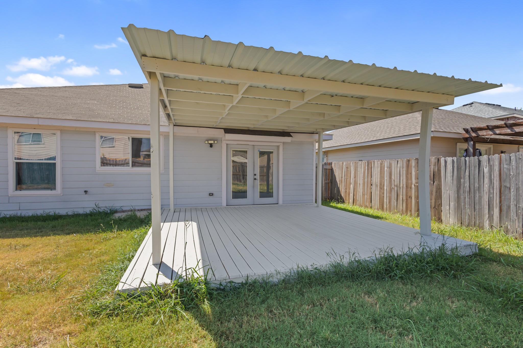 main property photo 18