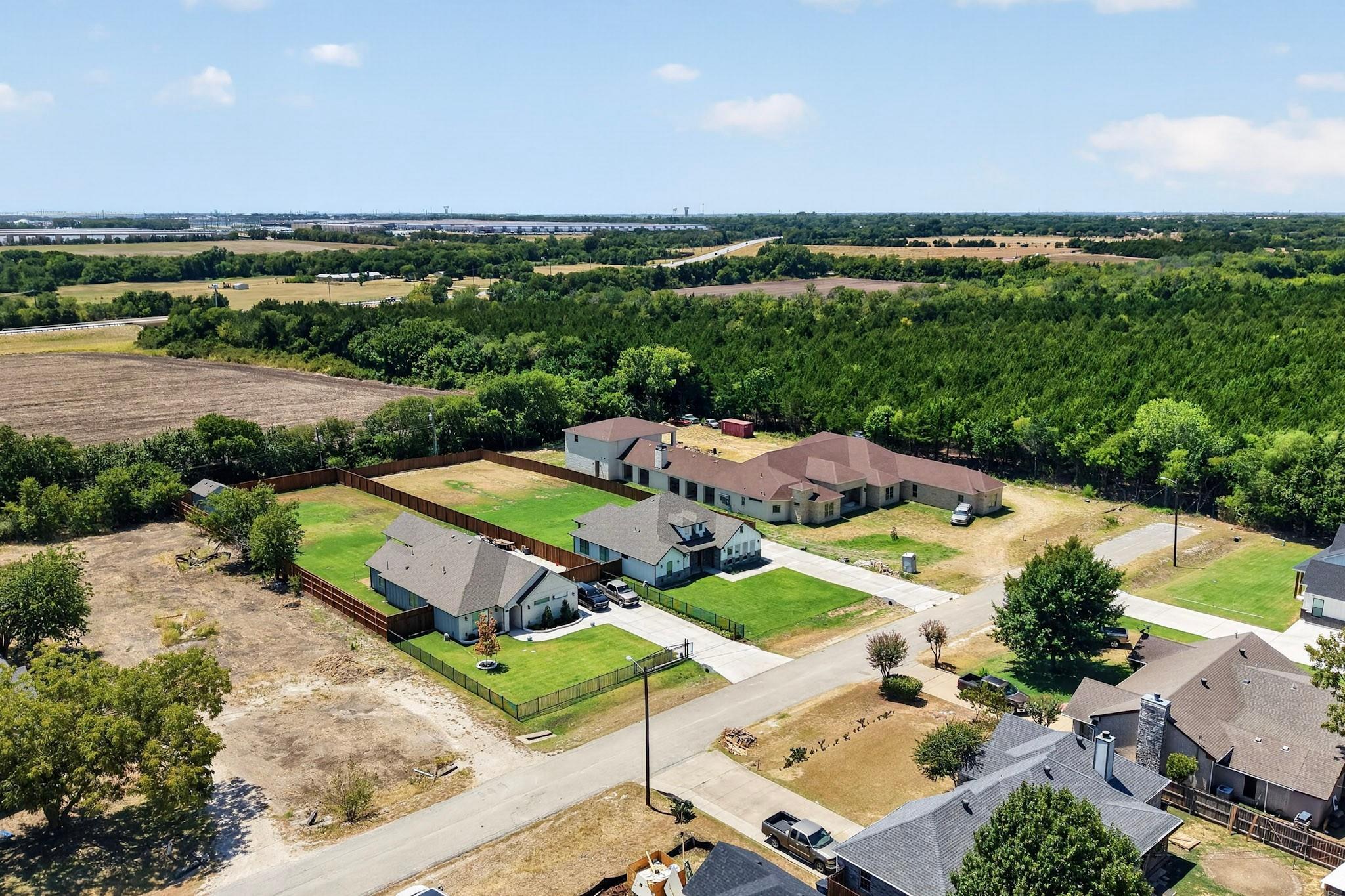 main property photo 39