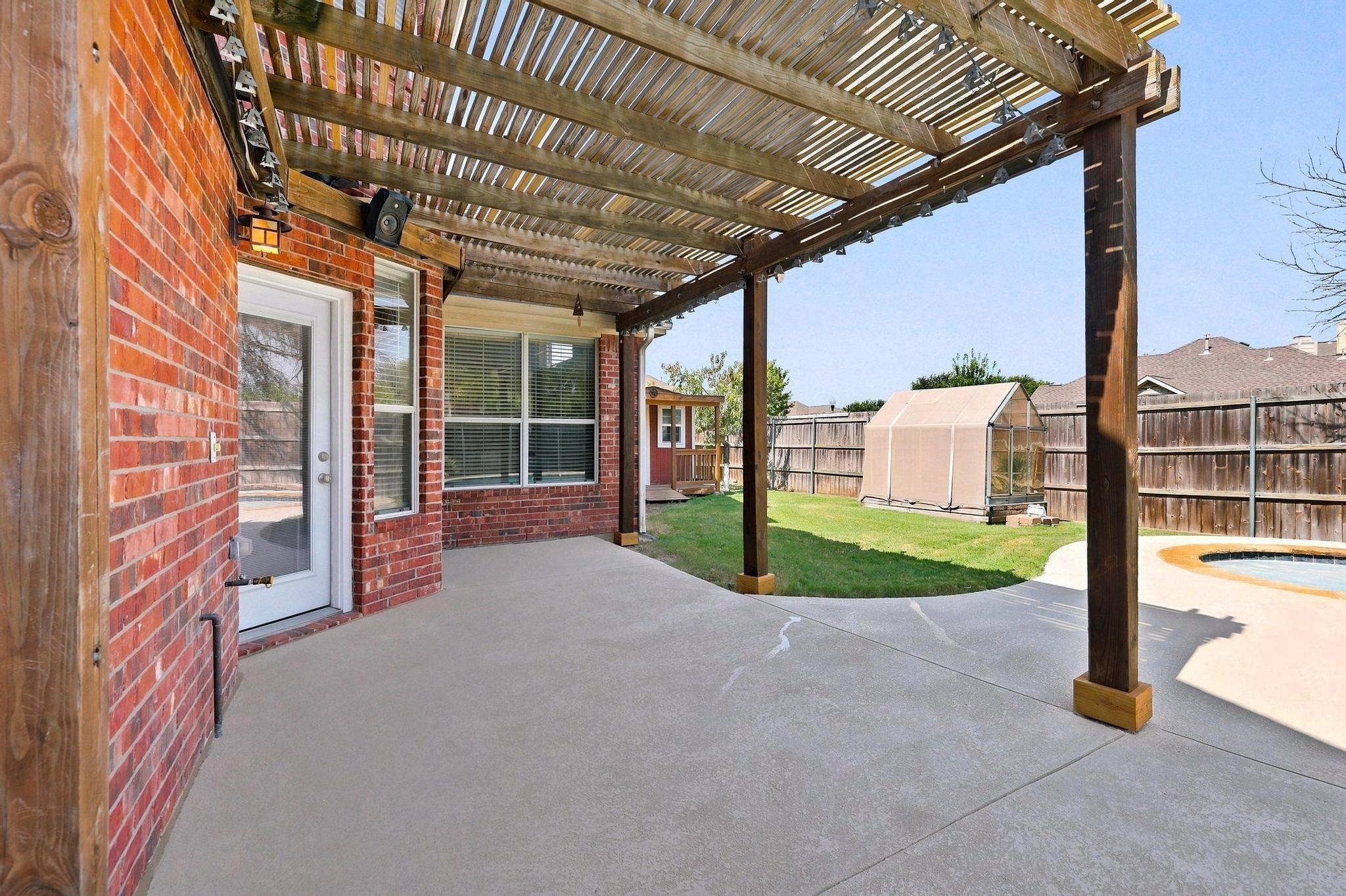 main property photo 35