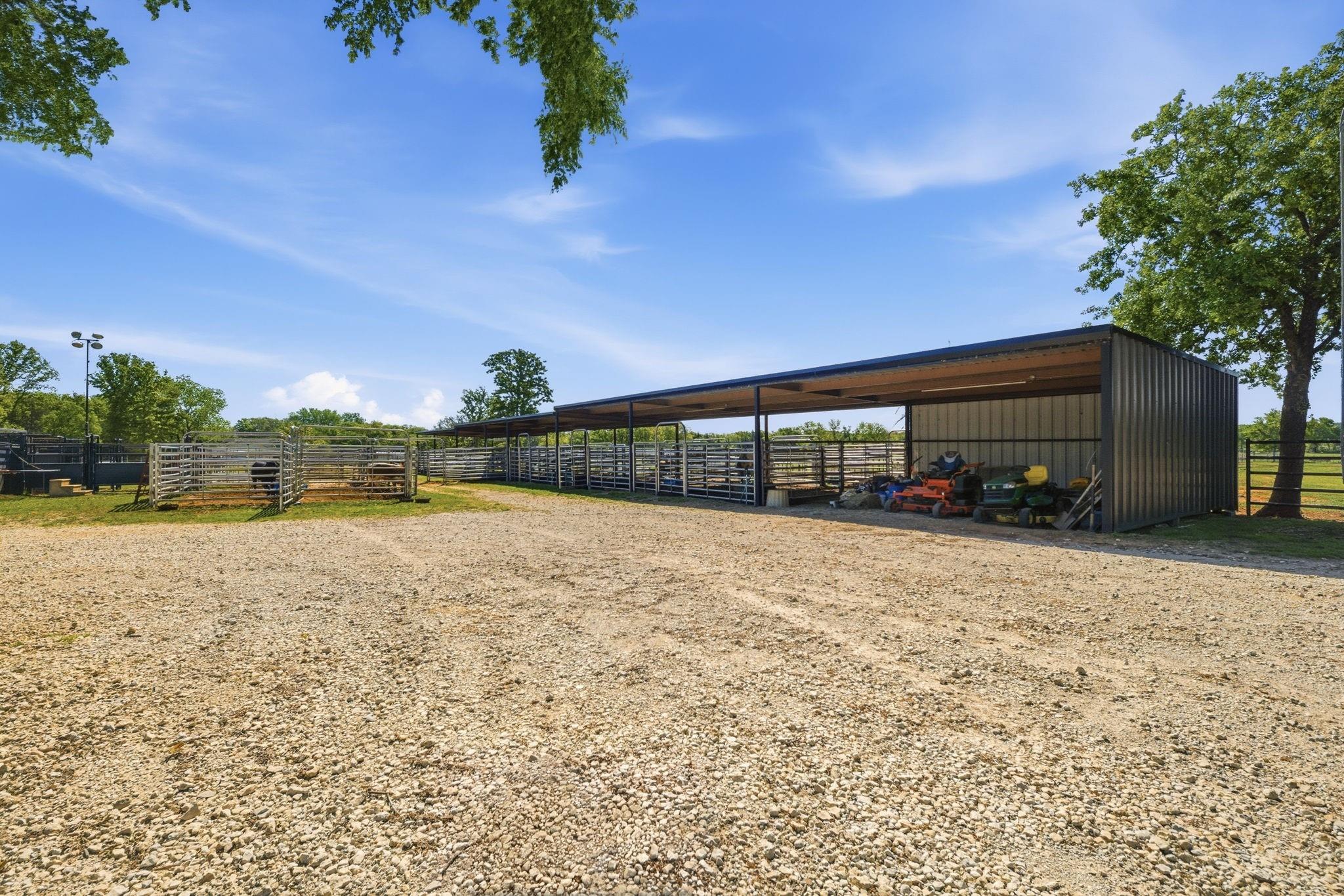 main property photo 21