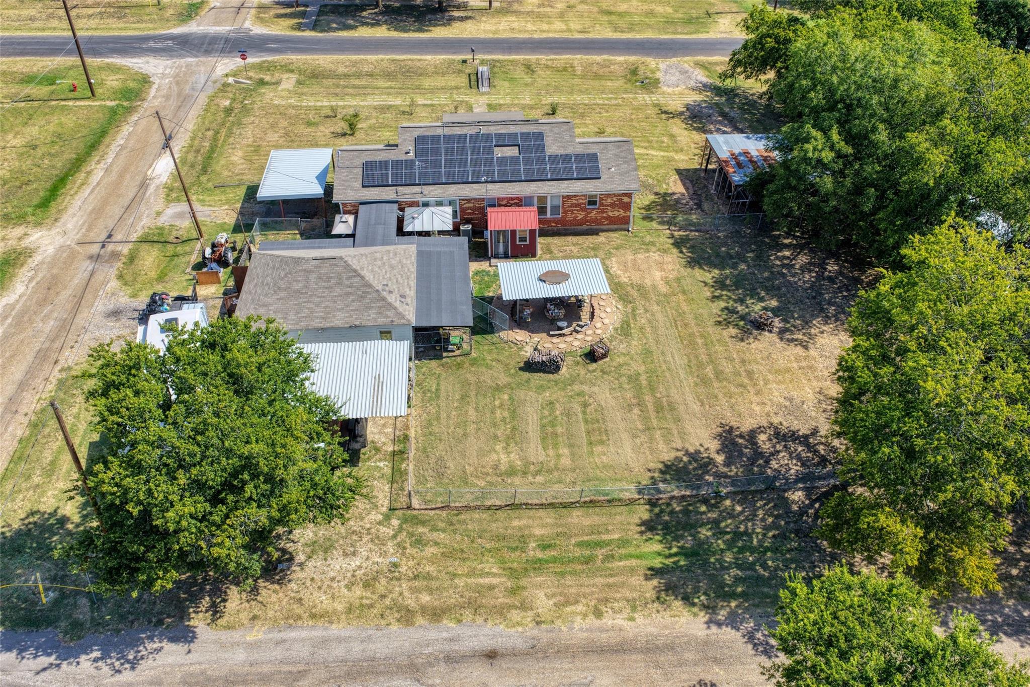main property photo 11